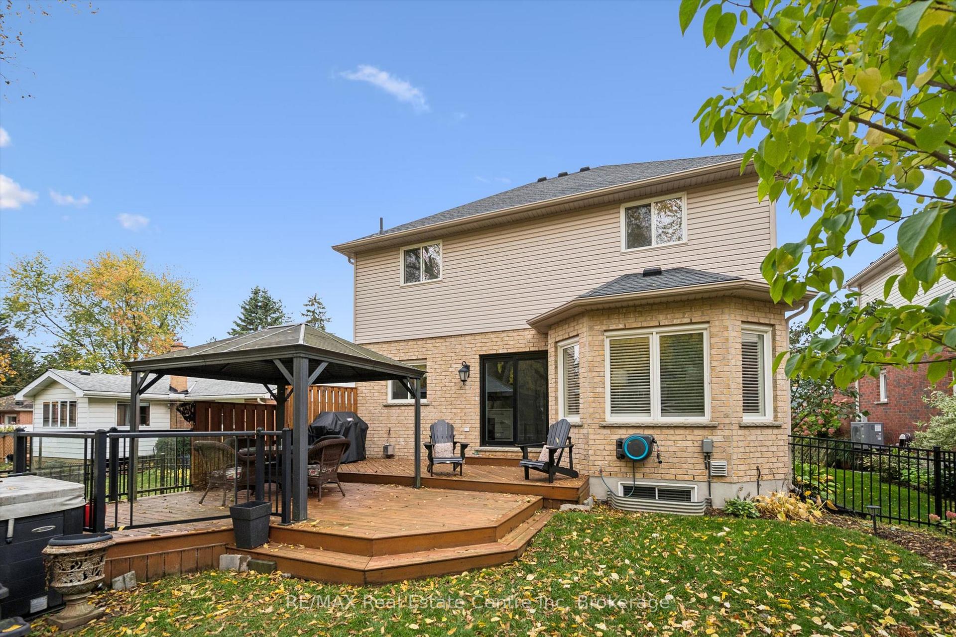 Photo 40 of 240 Prince's Street, Centre Wellington, Fergus — HOMEH