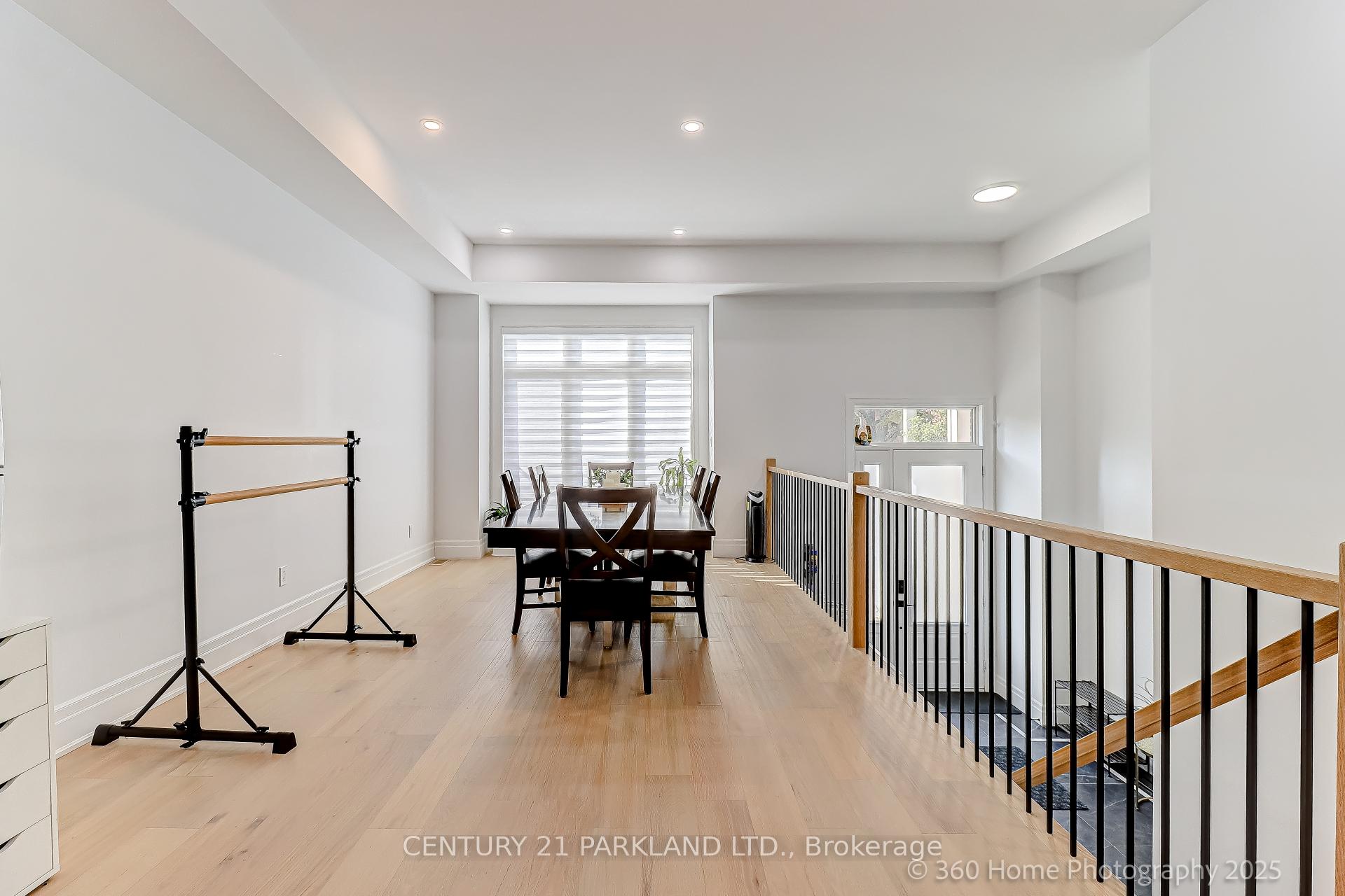 Photo 12 of 30 Glen Echo Avenue, Toronto, Lawrence Park North — HOMEH