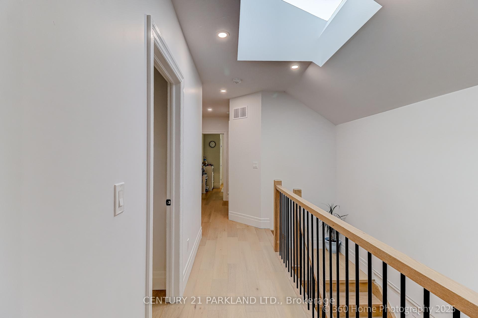 Photo 15 of 30 Glen Echo Avenue, Toronto, Lawrence Park North — HOMEH