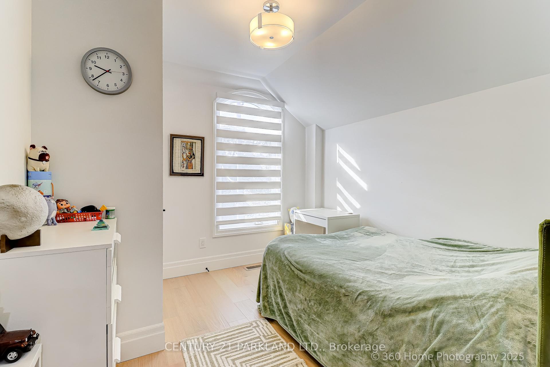 Photo 21 of 30 Glen Echo Avenue, Toronto, Lawrence Park North — HOMEH