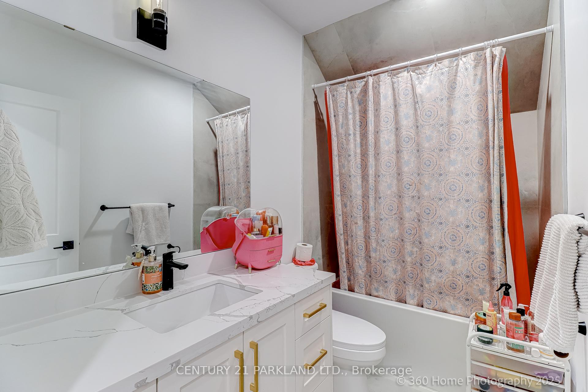 Photo 23 of 30 Glen Echo Avenue, Toronto, Lawrence Park North — HOMEH