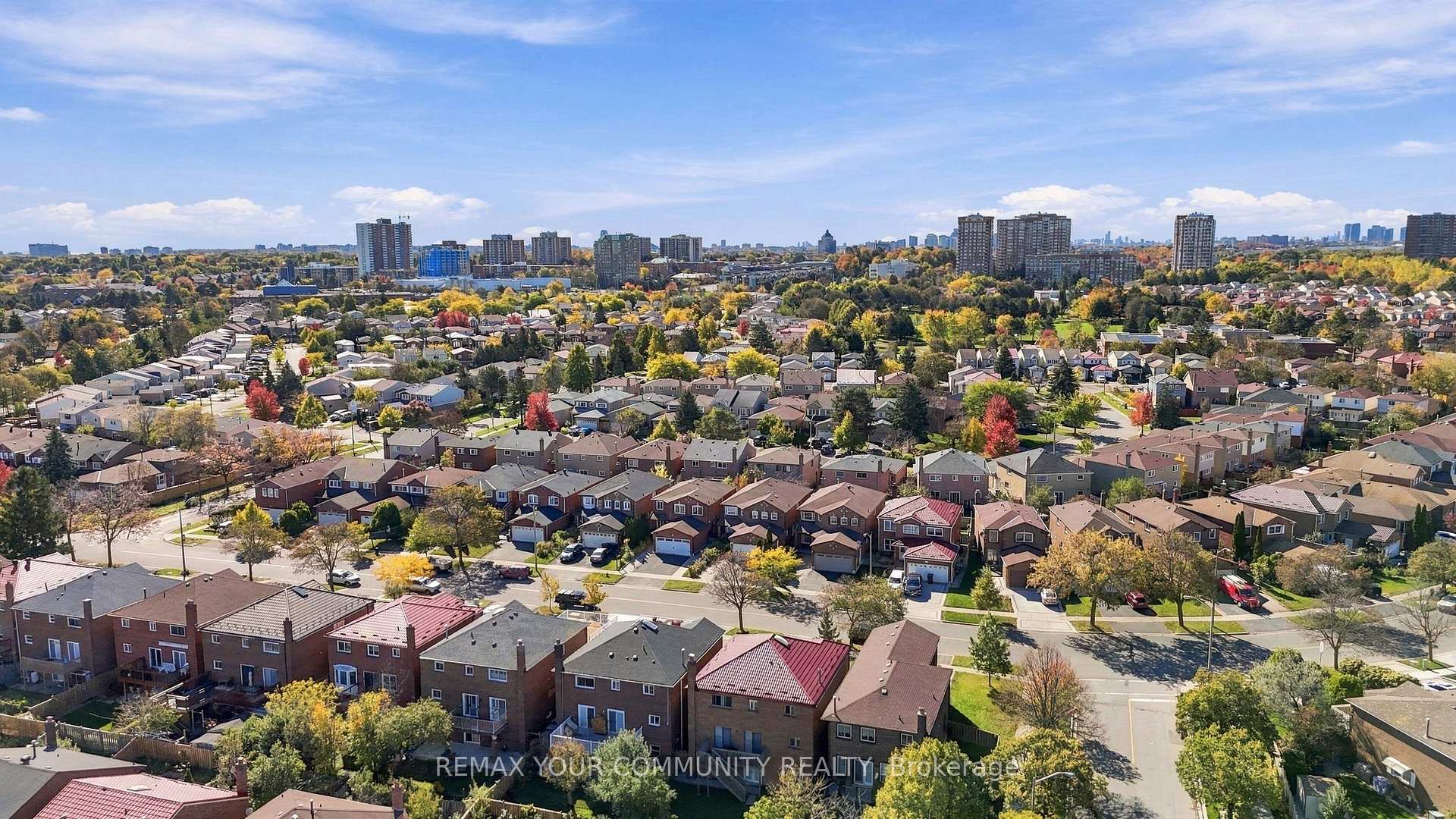 Photo 9 of 205 Hupfield Trail, Scarborough, Malvern — HOMEH