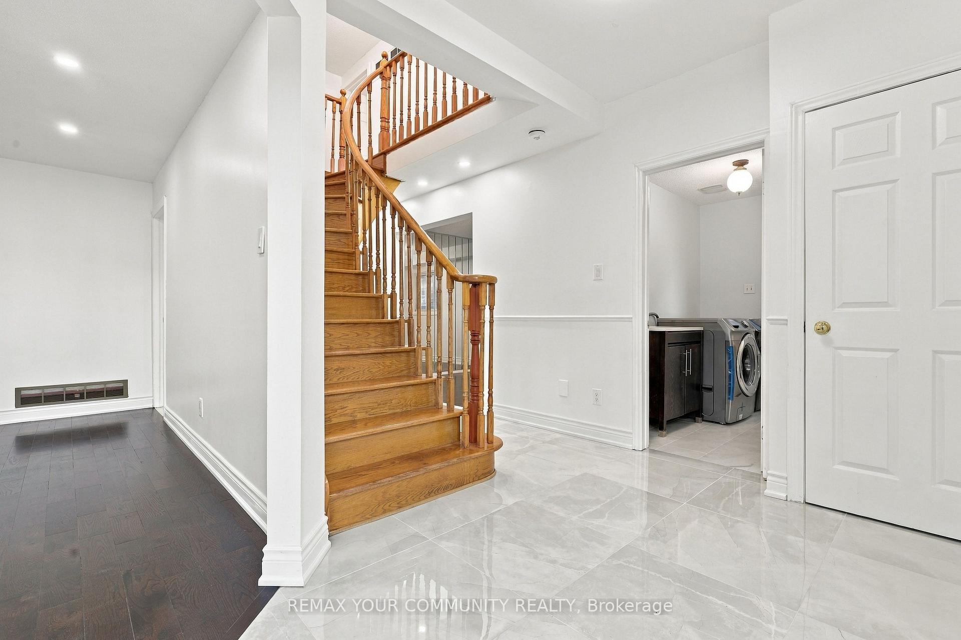 Photo 12 of 205 Hupfield Trail, Scarborough, Malvern — HOMEH