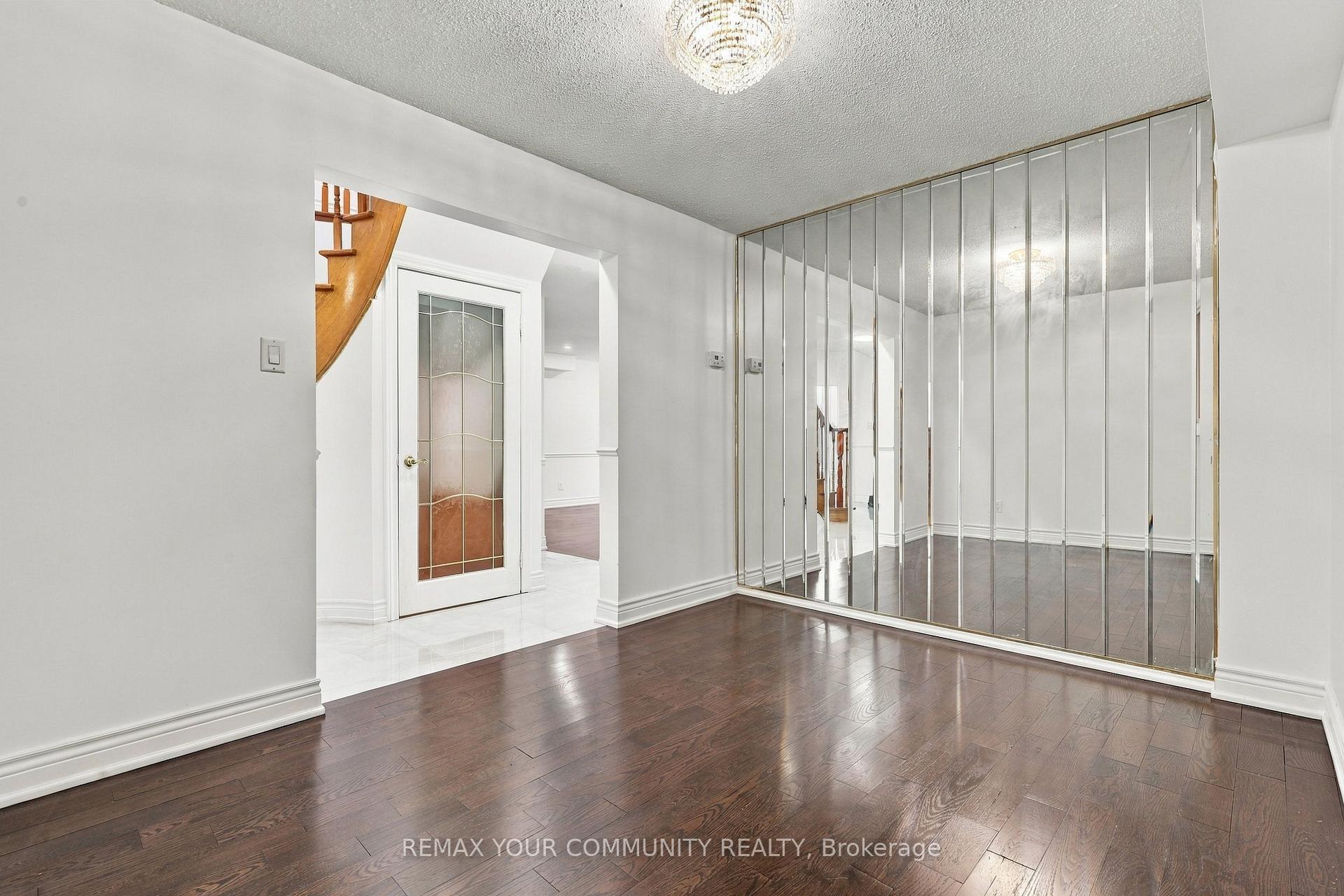 Photo 16 of 205 Hupfield Trail, Scarborough, Malvern — HOMEH
