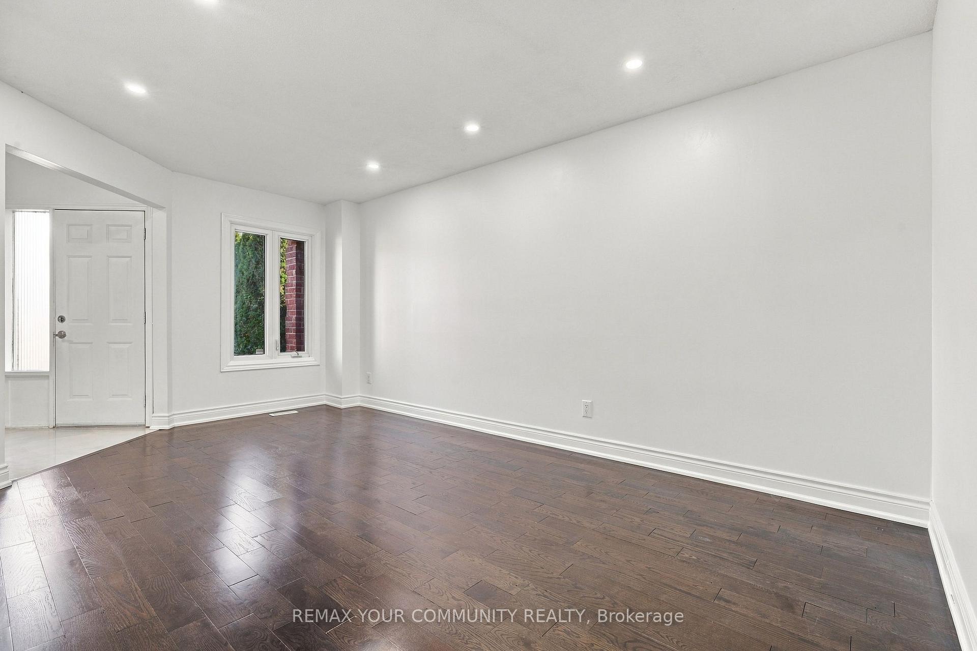 Photo 20 of 205 Hupfield Trail, Scarborough, Malvern — HOMEH