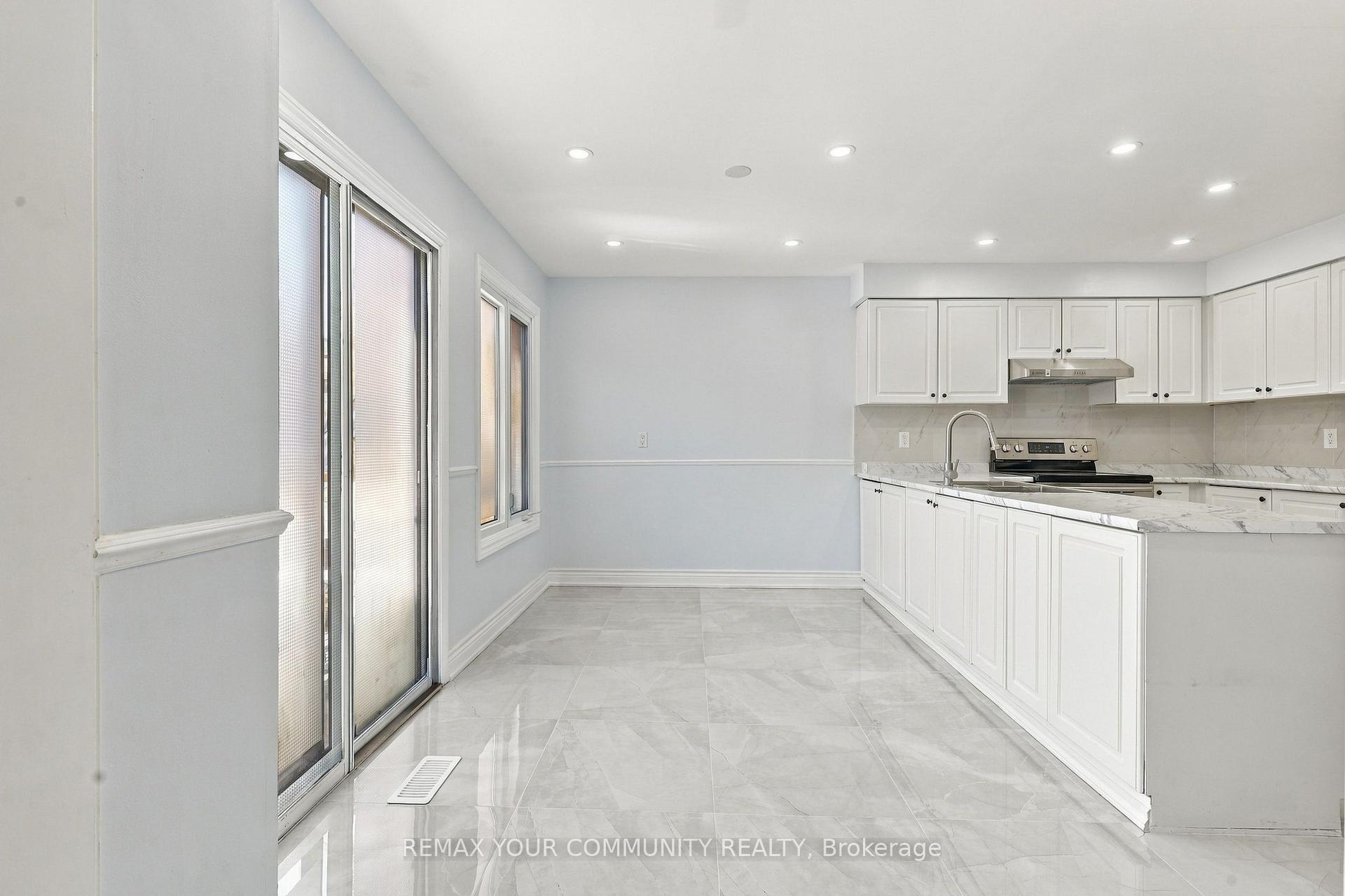 Photo 25 of 205 Hupfield Trail, Scarborough, Malvern — HOMEH