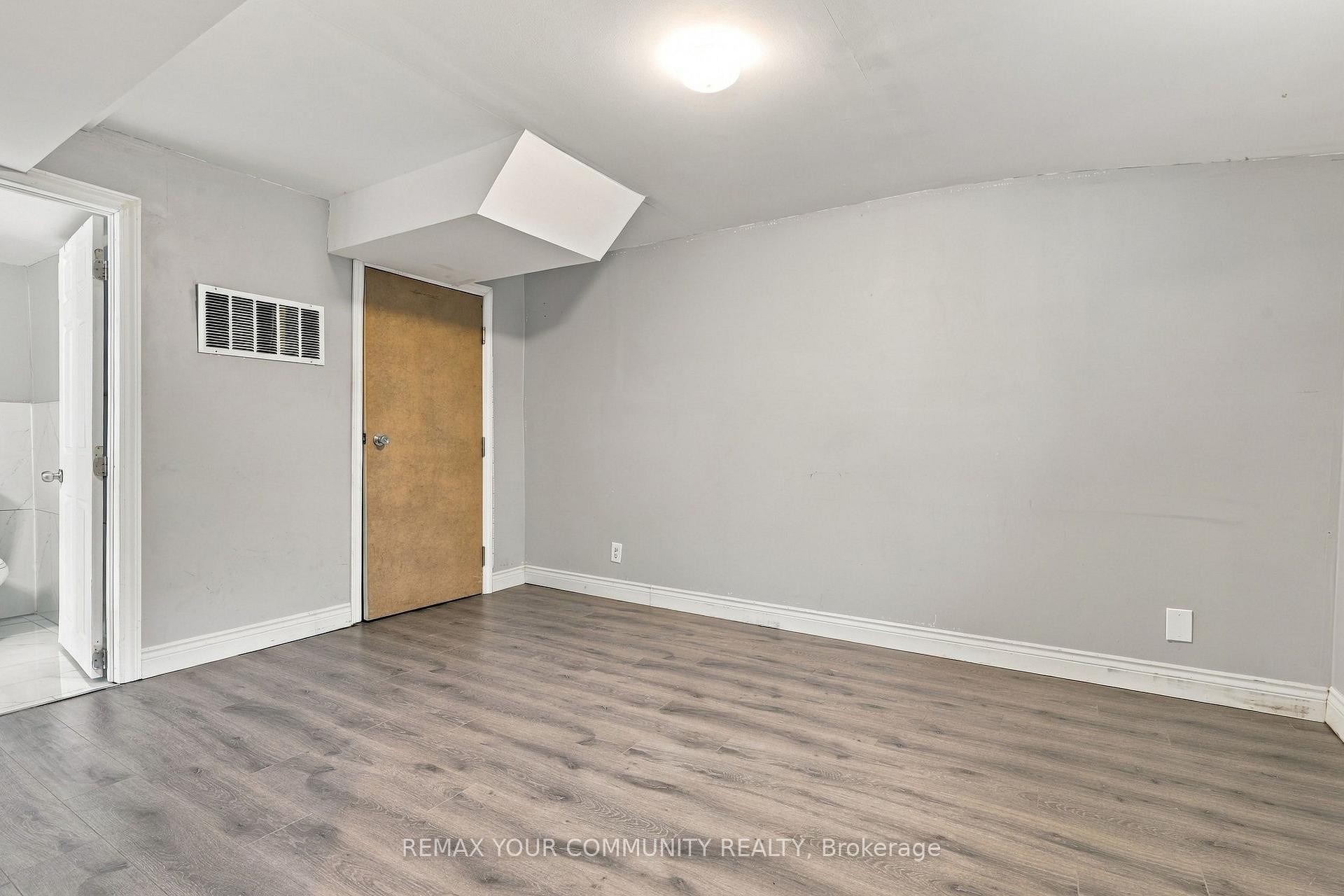 Photo 51 of 205 Hupfield Trail, Scarborough, Malvern — HOMEH