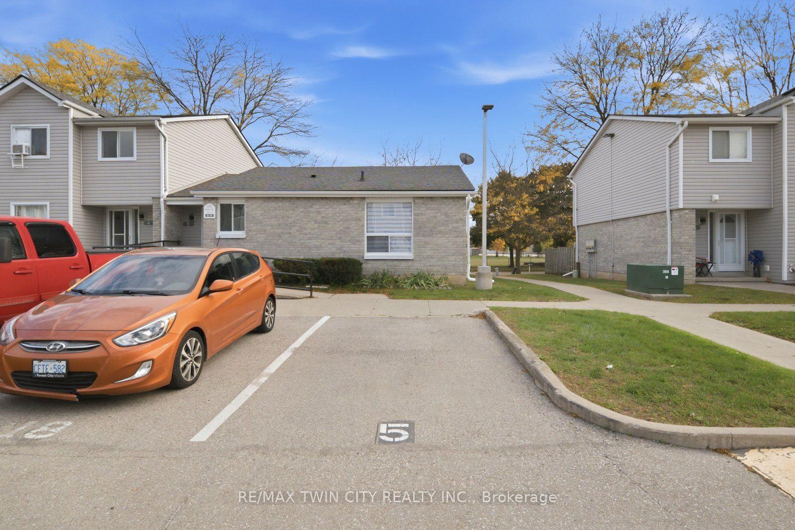 Photo 2 of Unit 5, 492 Grey Street, Brantford, Echo Place — HOMEH