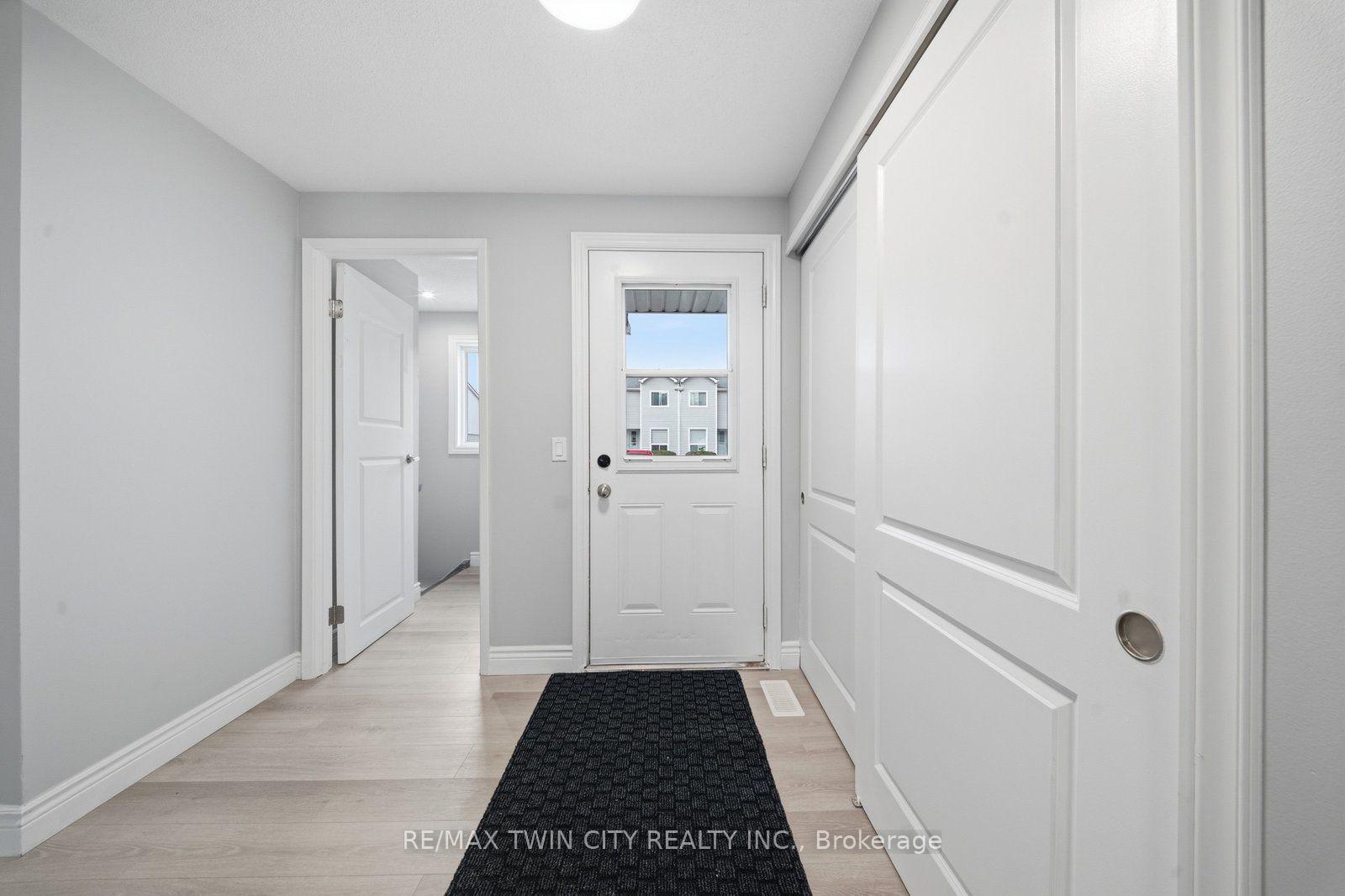 Photo 7 of Unit 5, 492 Grey Street, Brantford, Echo Place — HOMEH