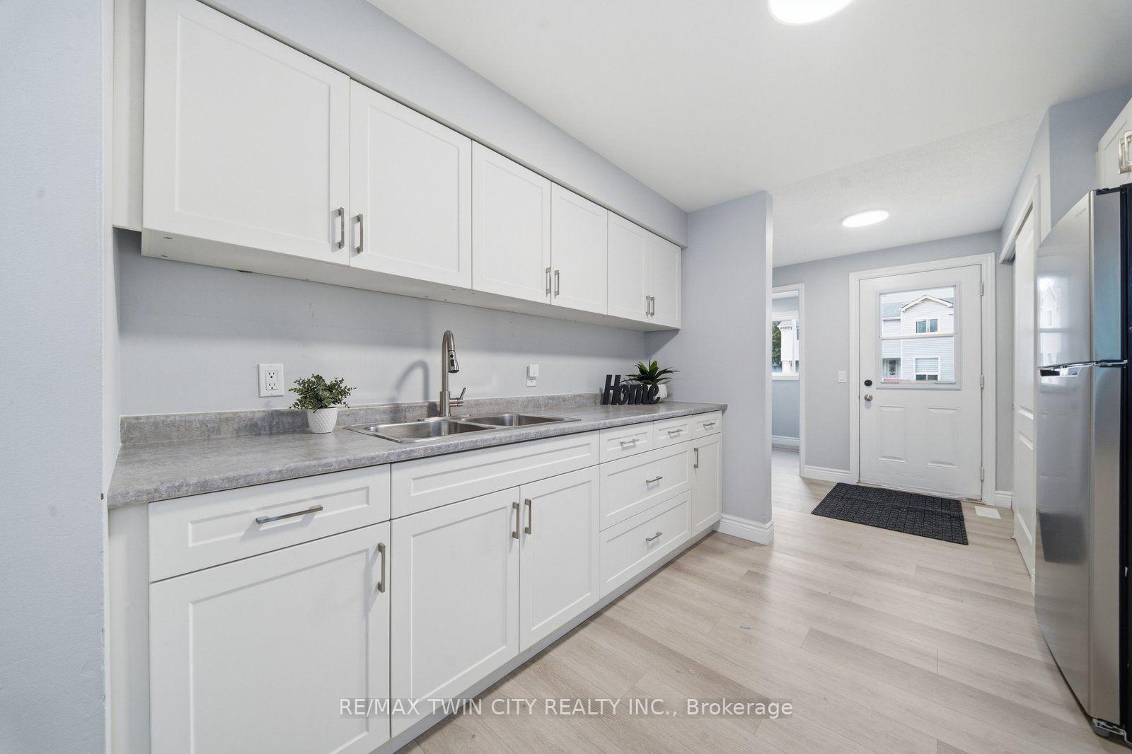 Photo 9 of Unit 5, 492 Grey Street, Brantford, Echo Place — HOMEH