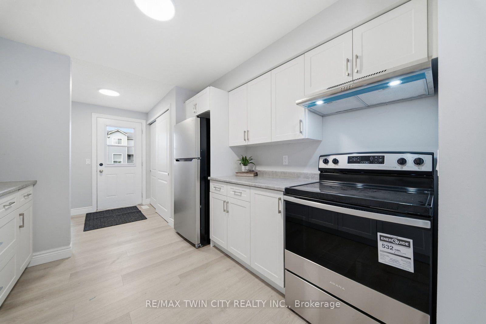 Photo 10 of Unit 5, 492 Grey Street, Brantford, Echo Place — HOMEH