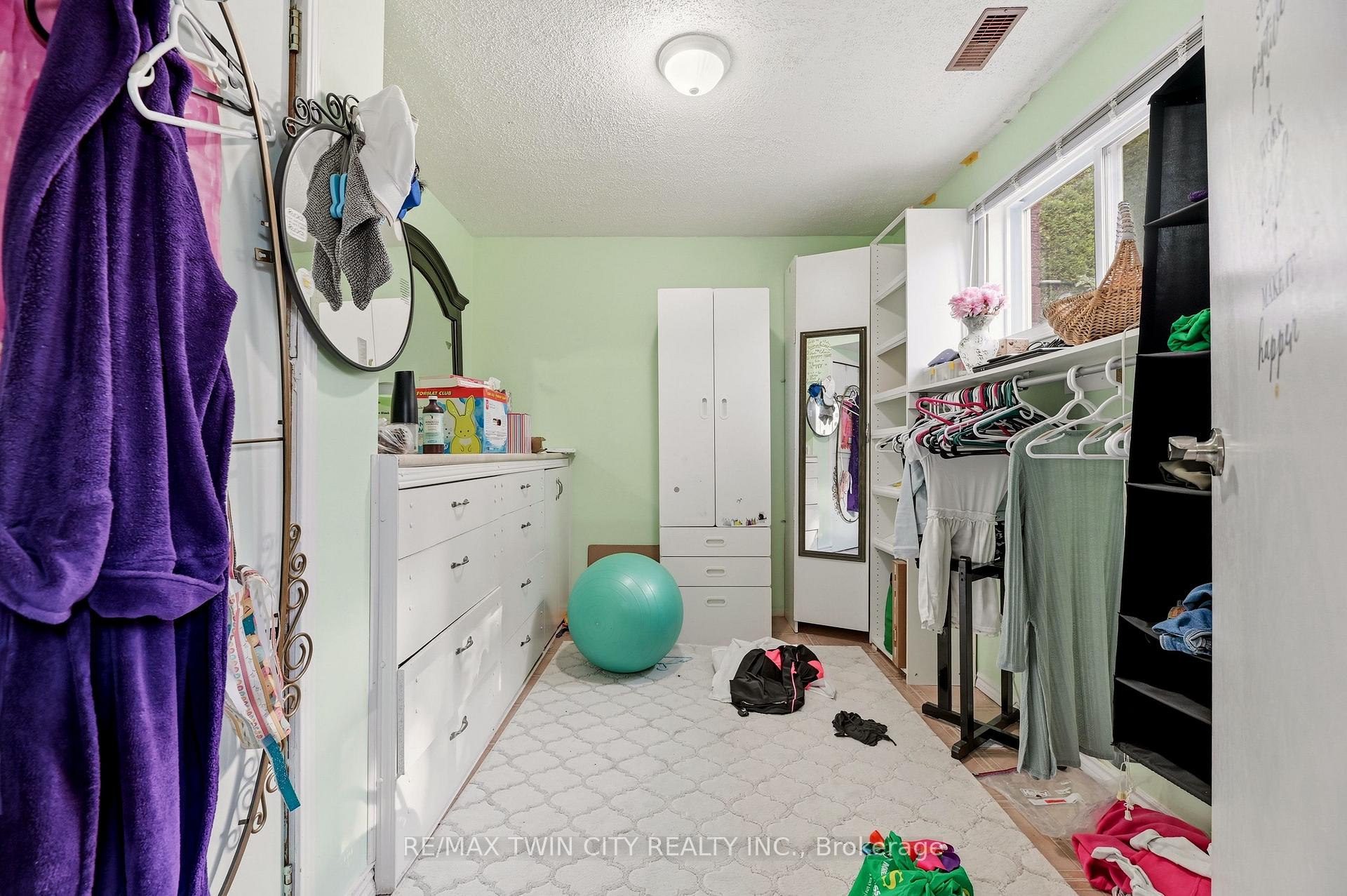Photo 22 of 82 Beaver Crescent, Brantford, Lynden Hills — HOMEH
