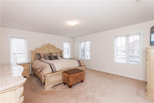 Photo 17 of 750 Prest Way, Newmarket, Woodland Hill — HOMEH