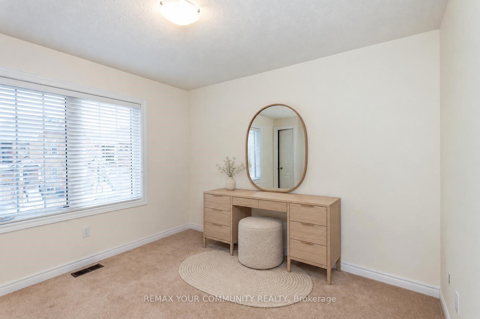 Photo 24 of 750 Prest Way, Newmarket, Woodland Hill — HOMEH