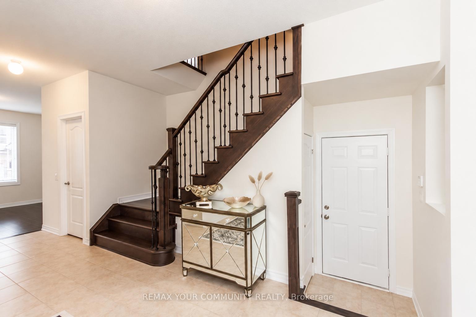 Photo 29 of 750 Prest Way, Newmarket, Woodland Hill — HOMEH