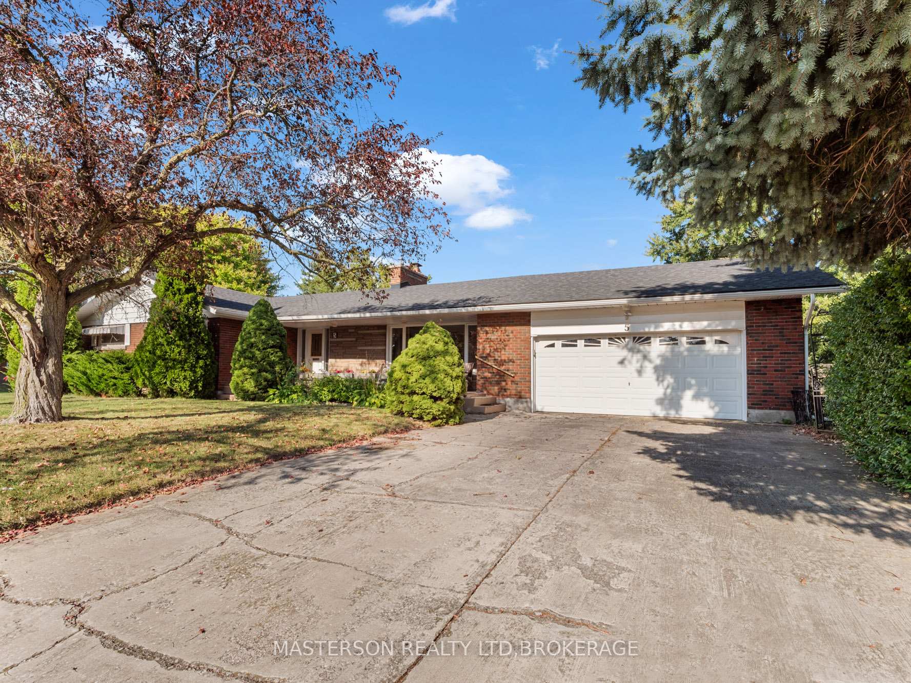 Photo 1 of 5 Burdy Drive, St. Catharines, Grapeview — HOMEH