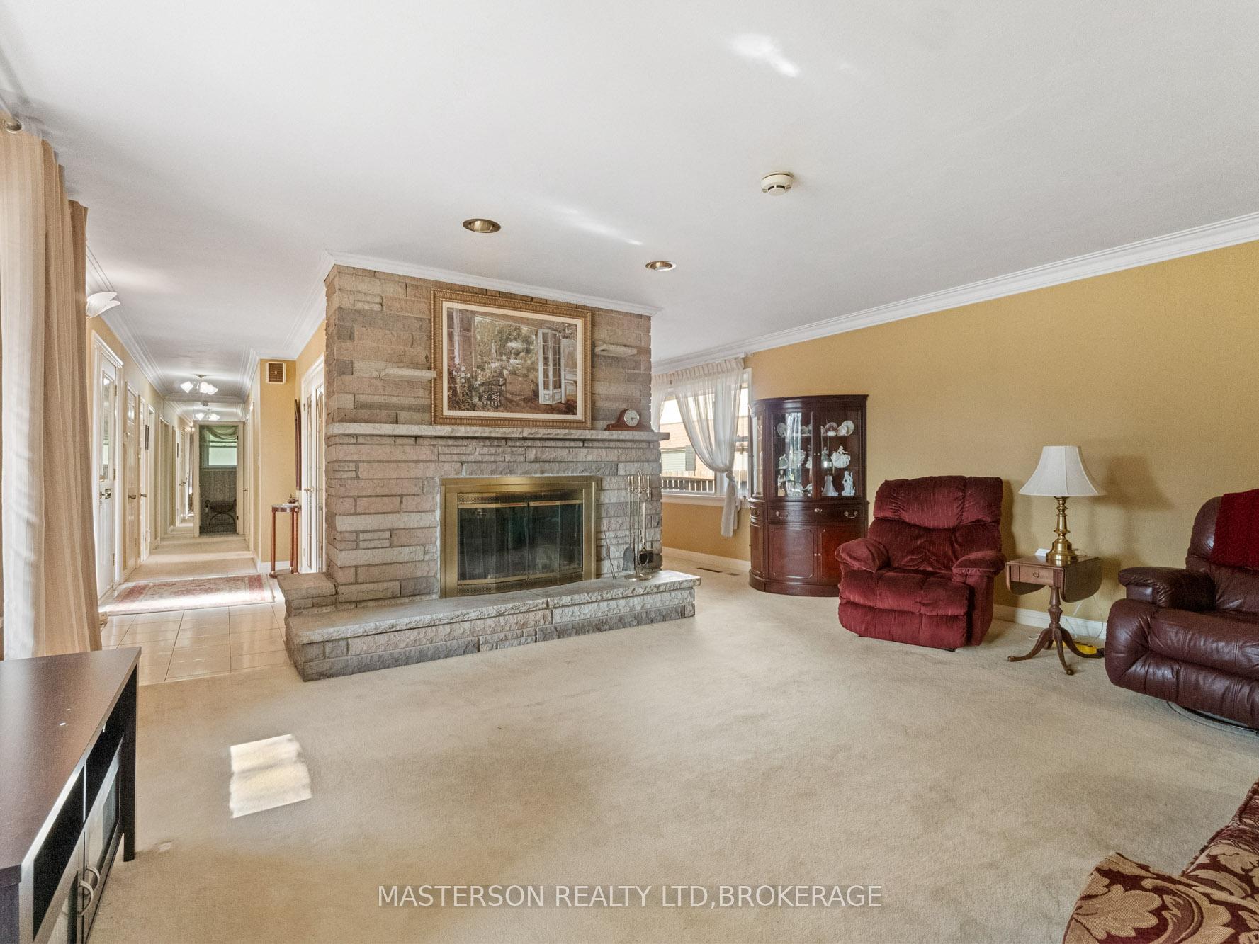Photo 9 of 5 Burdy Drive, St. Catharines, Grapeview — HOMEH