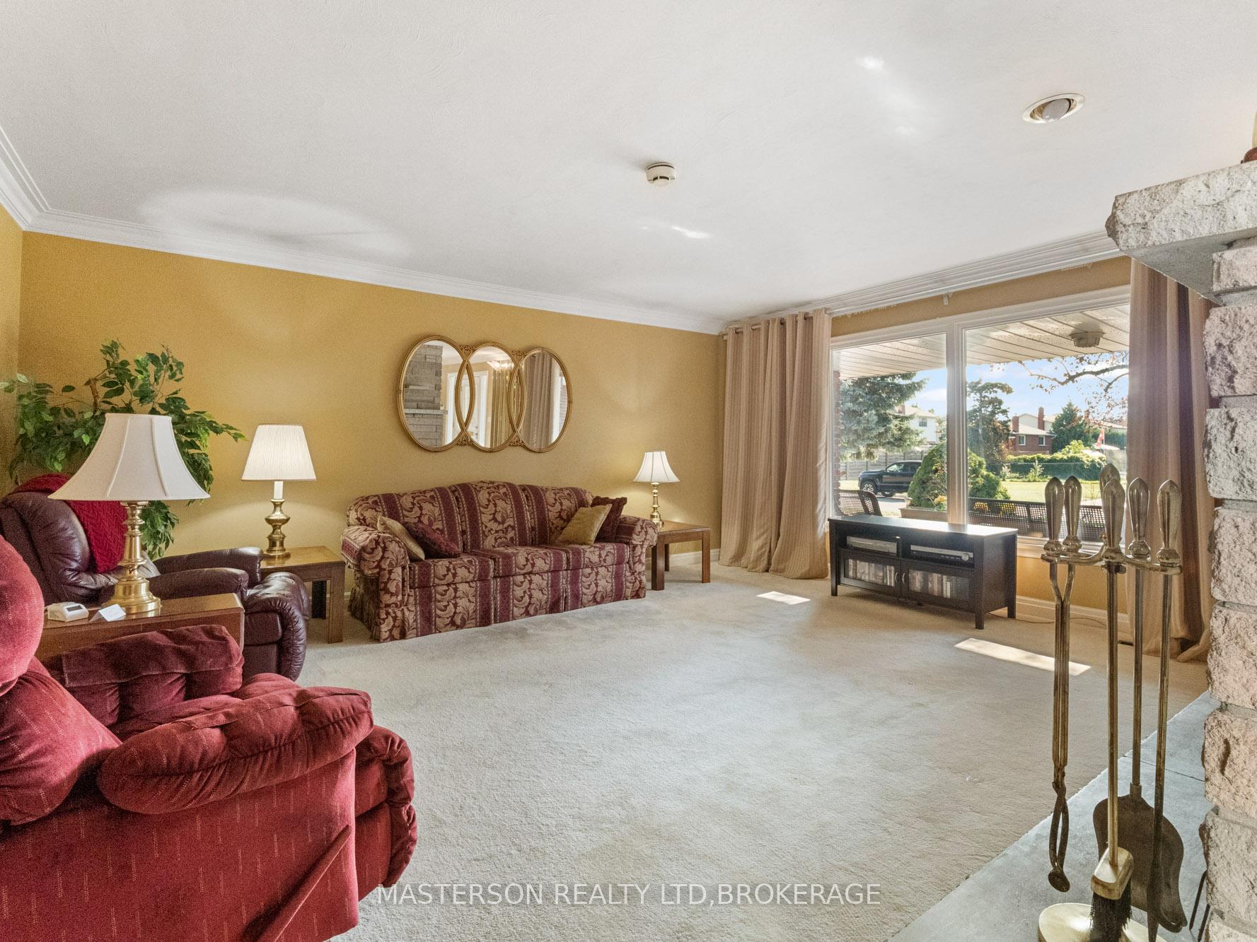 Photo 10 of 5 Burdy Drive, St. Catharines, Grapeview — HOMEH