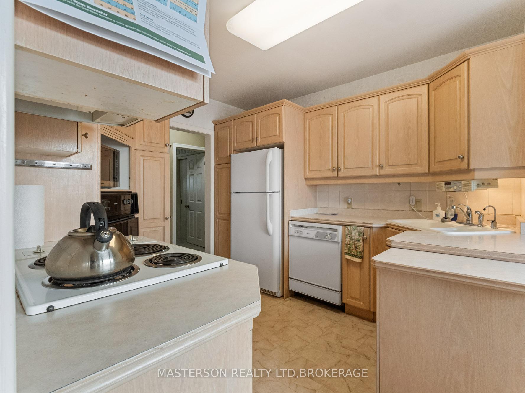 Photo 12 of 5 Burdy Drive, St. Catharines, Grapeview — HOMEH