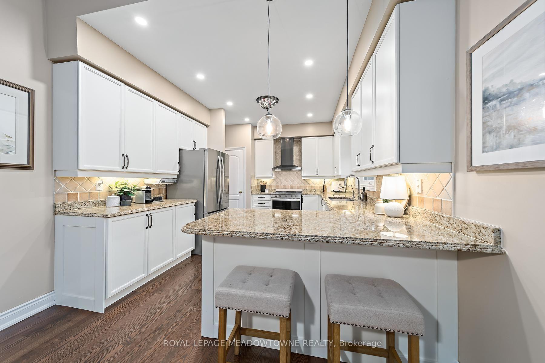 Photo 13 of 54 Grist Mill Drive, Halton Hills, Georgetown — HOMEH