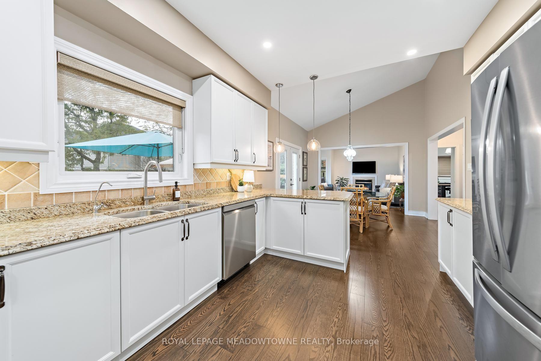 Photo 16 of 54 Grist Mill Drive, Halton Hills, Georgetown — HOMEH