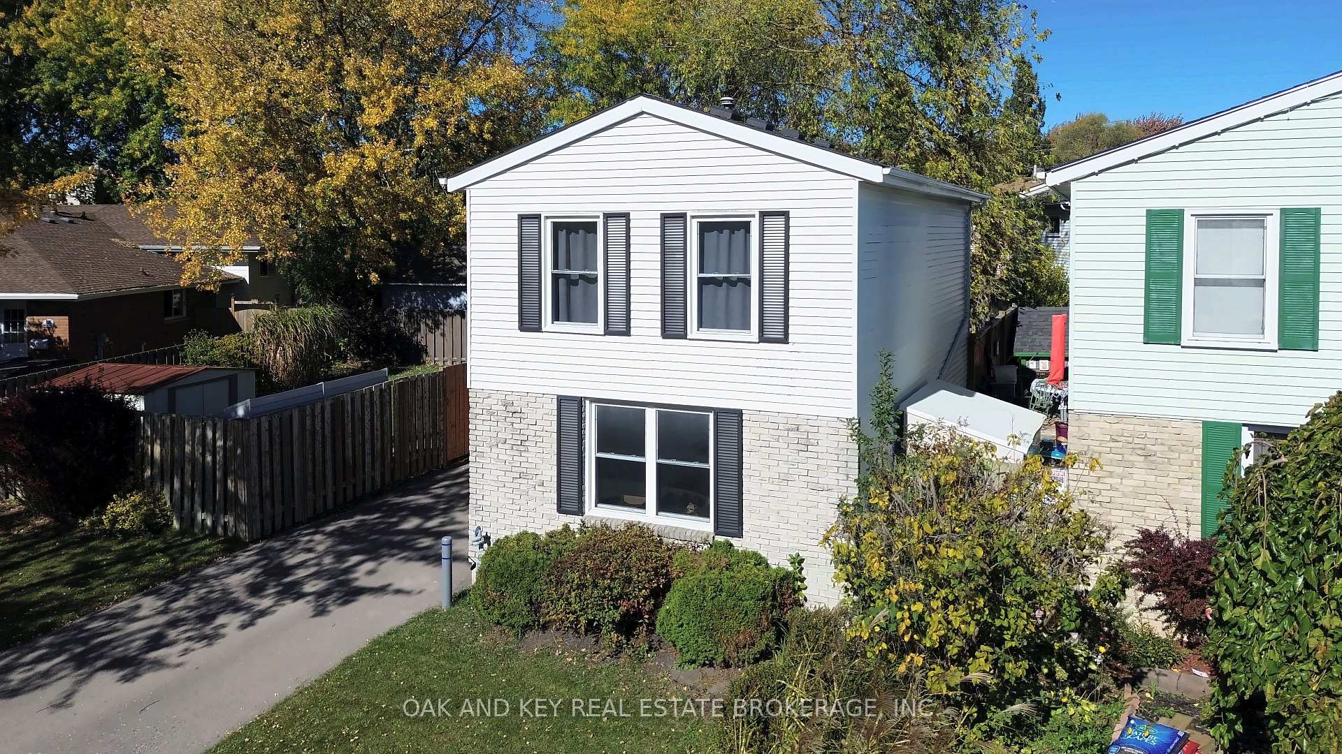 Photo 6 of 25 Timberlane Crescent, Kitchener, Forest Heights — HOMEH