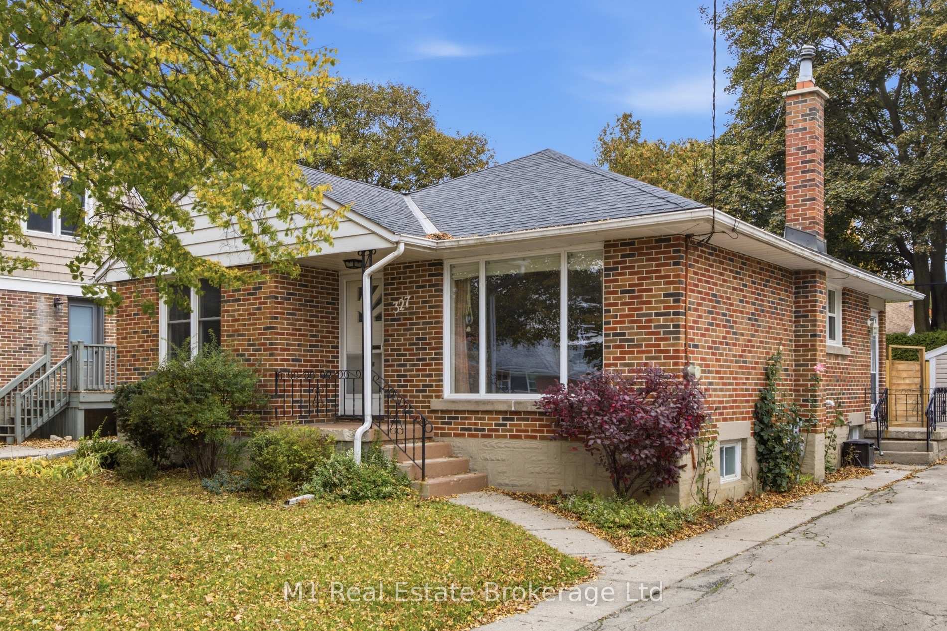 Photo 4 of 327 Metcalfe Street, Guelph, Riverside Park — HOMEH