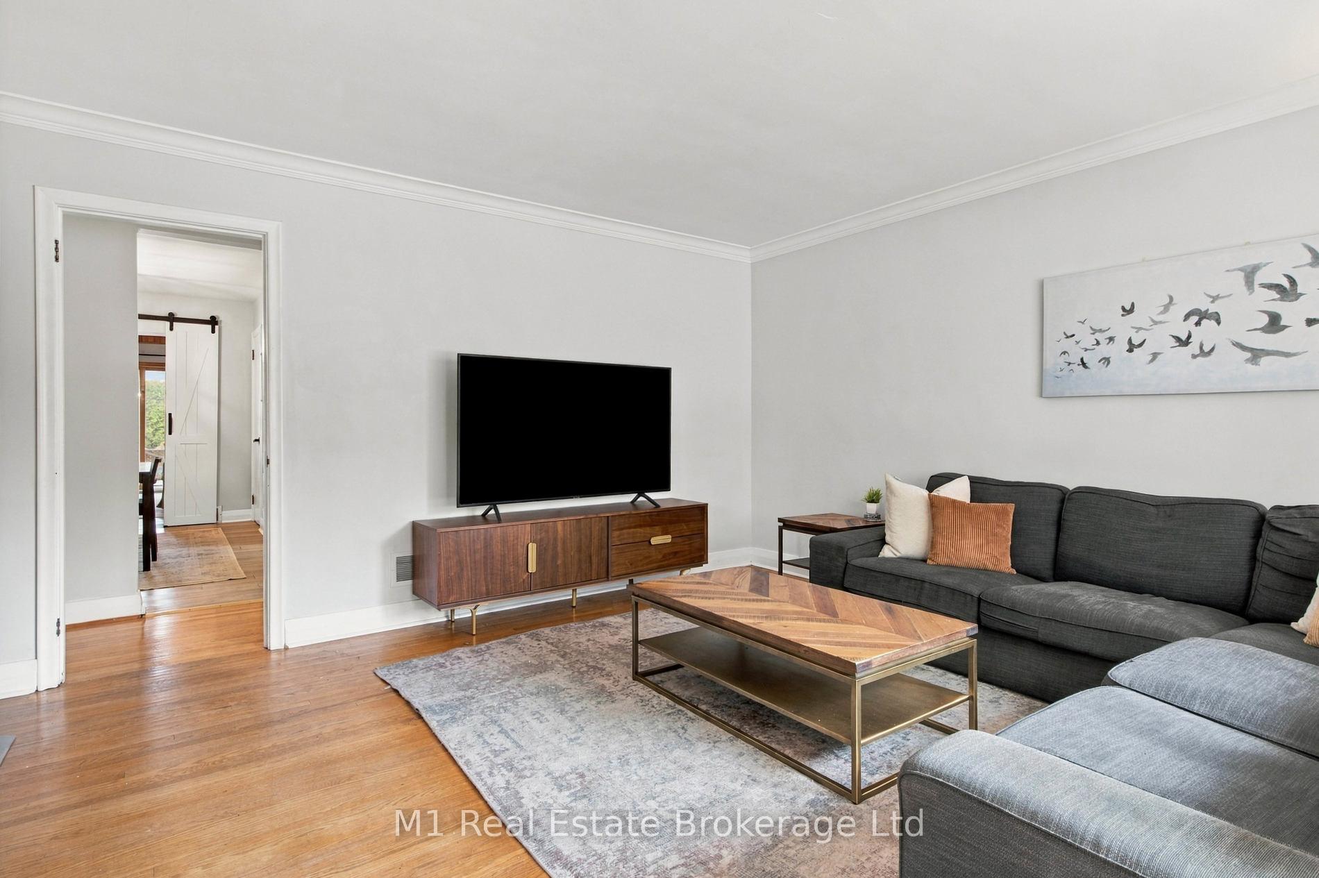 Photo 7 of 327 Metcalfe Street, Guelph, Riverside Park — HOMEH
