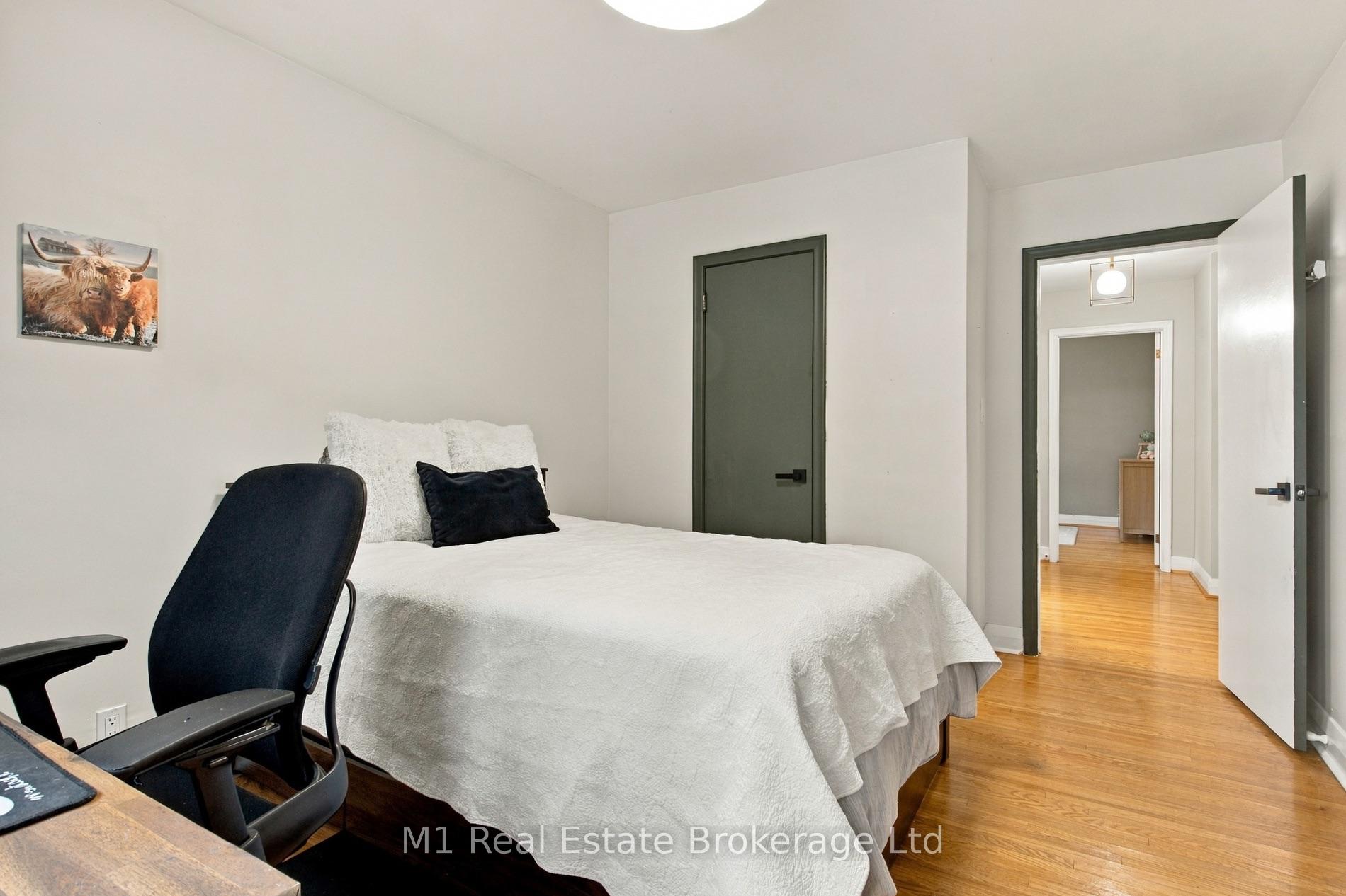 Photo 20 of 327 Metcalfe Street, Guelph, Riverside Park — HOMEH