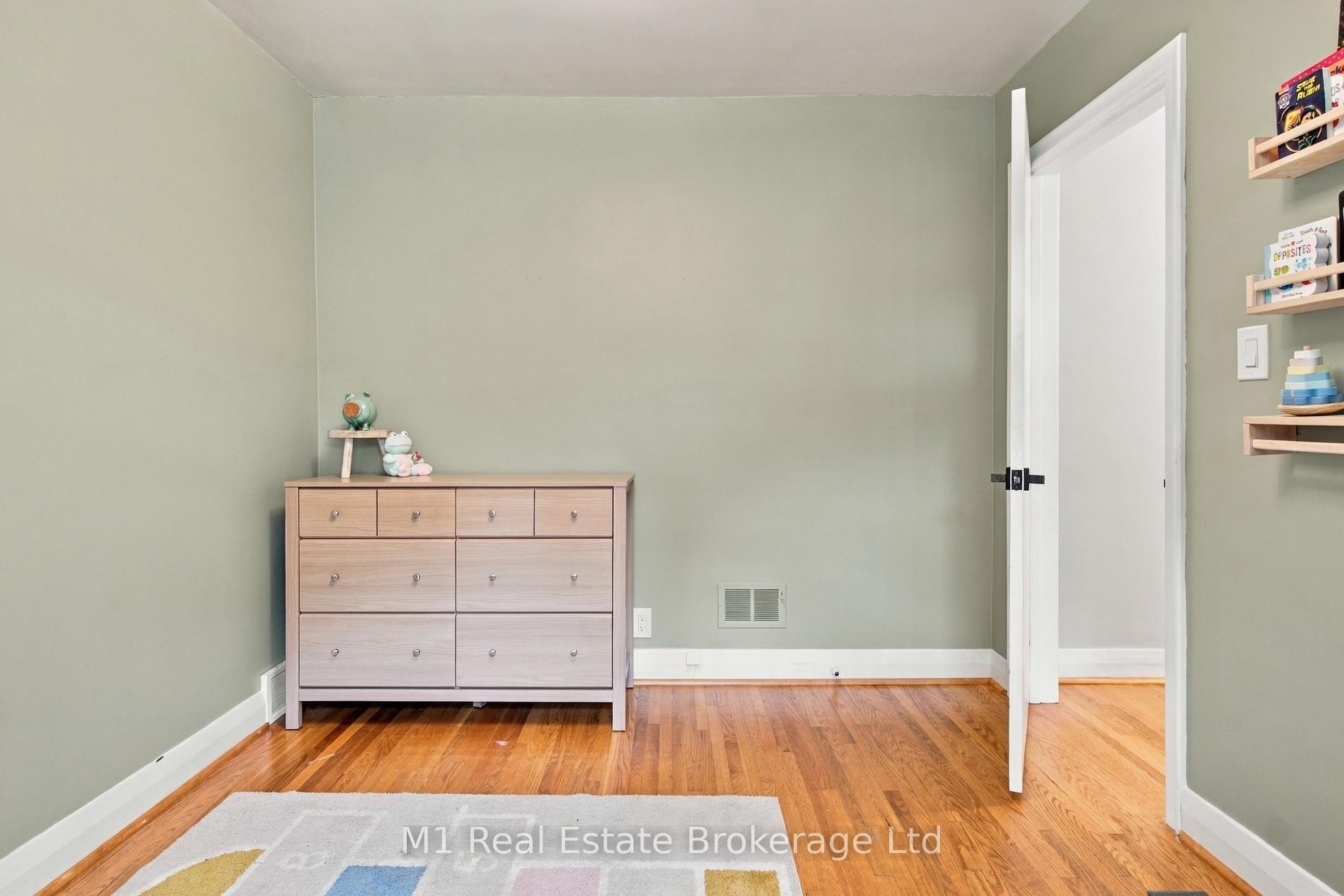 Photo 22 of 327 Metcalfe Street, Guelph, Riverside Park — HOMEH
