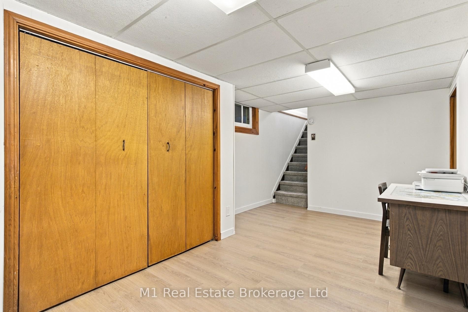 Photo 25 of 327 Metcalfe Street, Guelph, Riverside Park — HOMEH