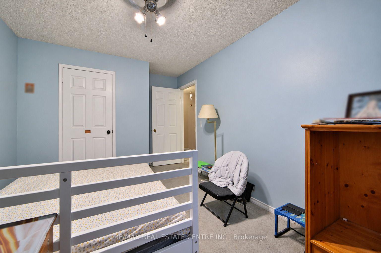 Photo 25 of 180 Cresthaven Road, Brampton, Snelgrove — HOMEH