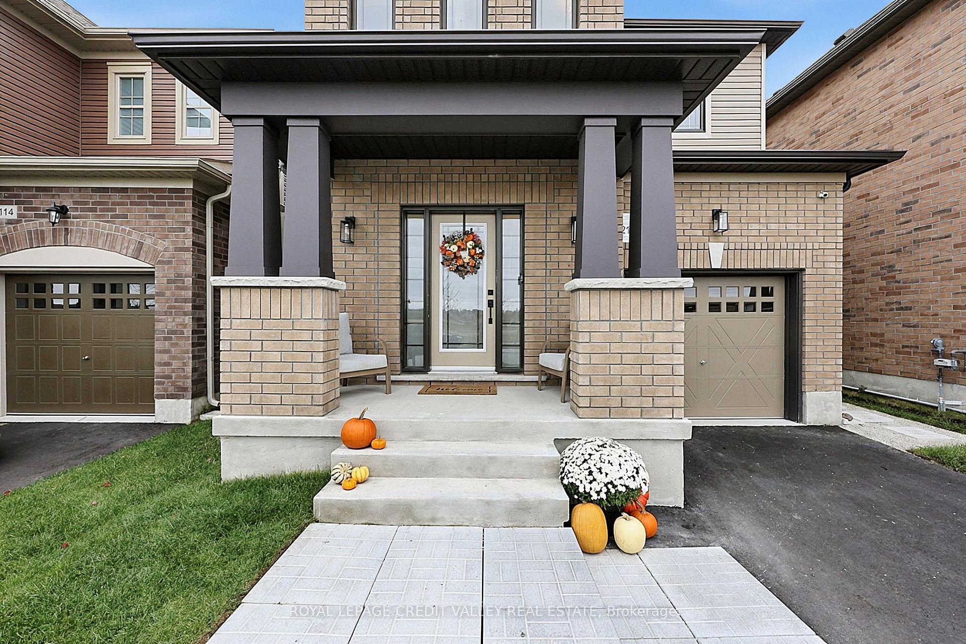 Photo 6 of 112 Lorne Thomas Place, New Tecumseth, Alliston — HOMEH