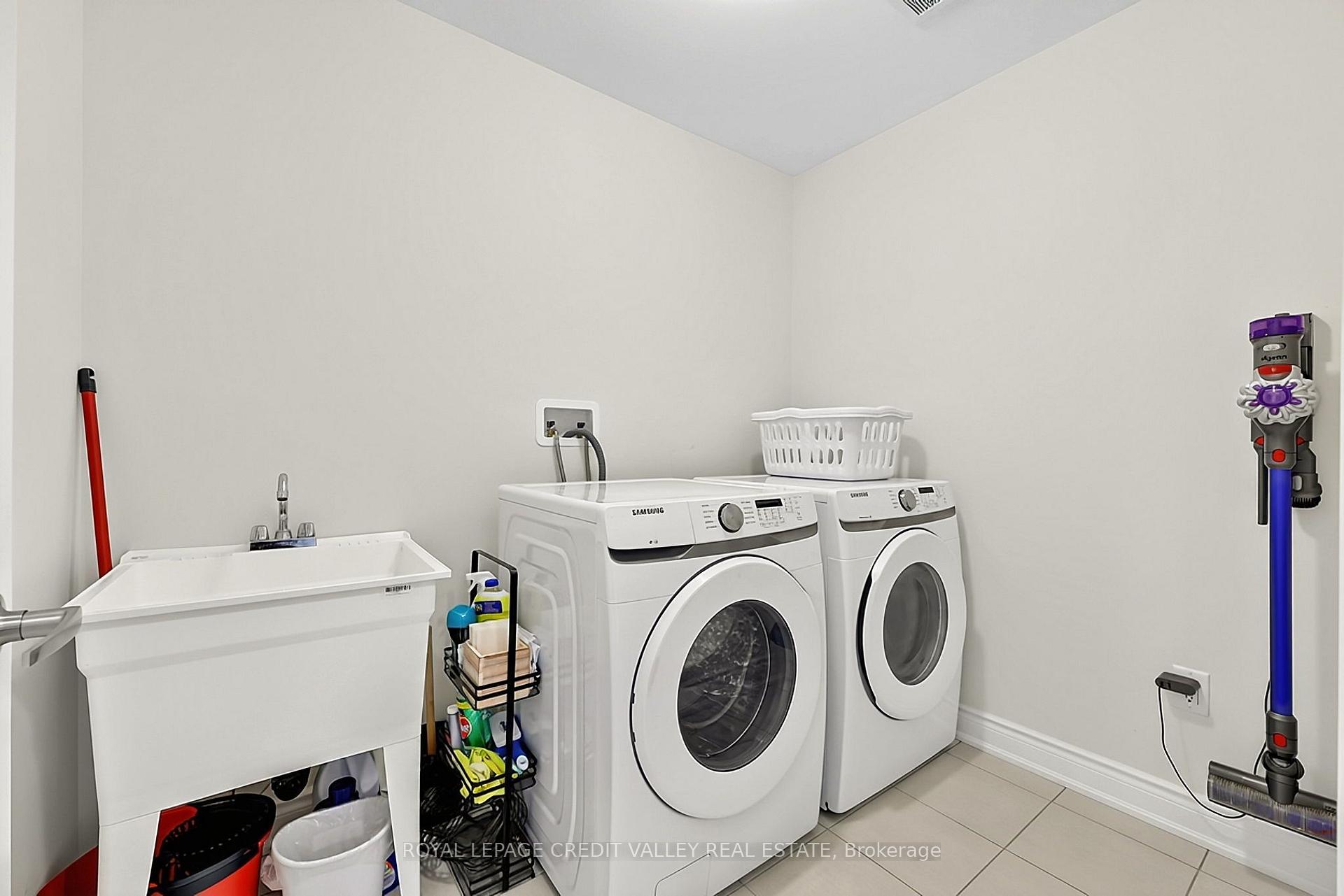 Photo 31 of 112 Lorne Thomas Place, New Tecumseth, Alliston — HOMEH
