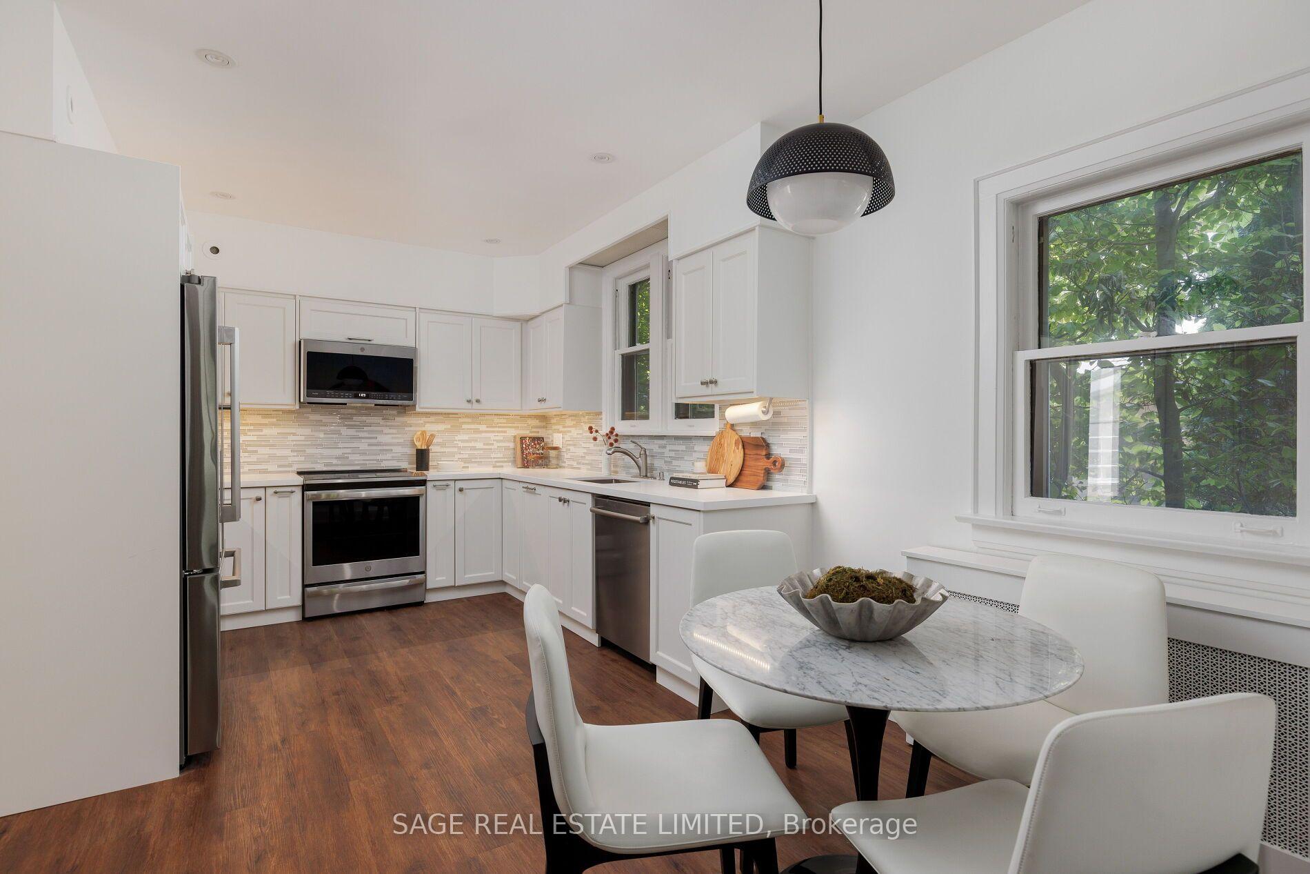 Photo 13 of 78 The Kingsway, Etobicoke, Kingsway South — HOMEH