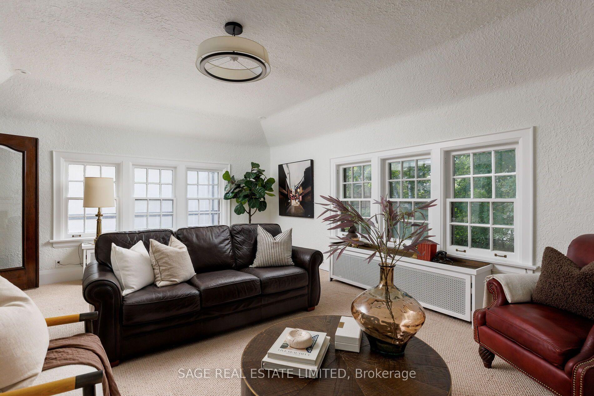 Photo 26 of 78 The Kingsway, Etobicoke, Kingsway South — HOMEH