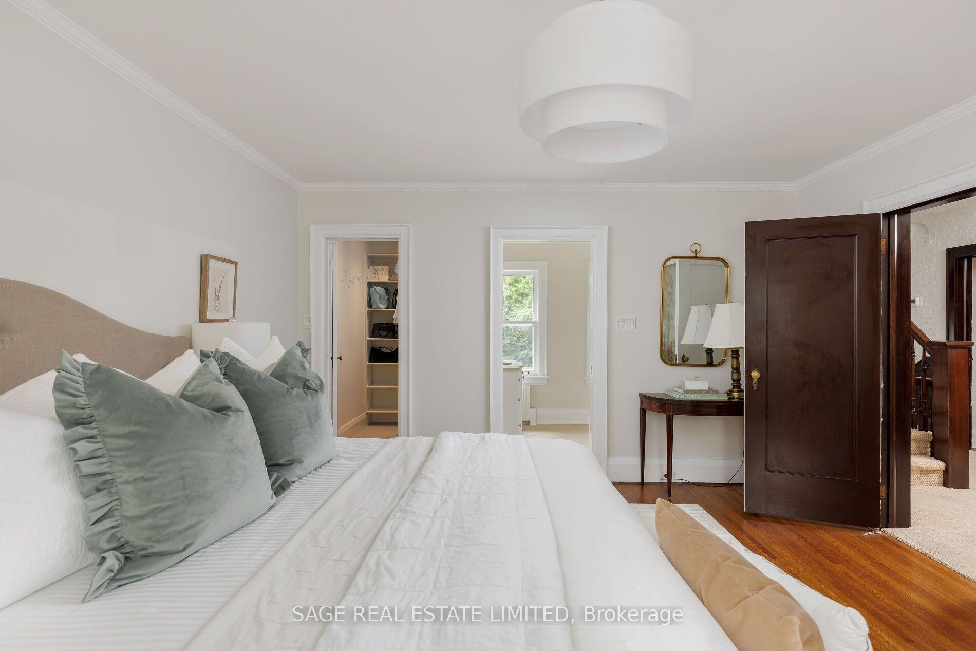 Photo 30 of 78 The Kingsway, Etobicoke, Kingsway South — HOMEH