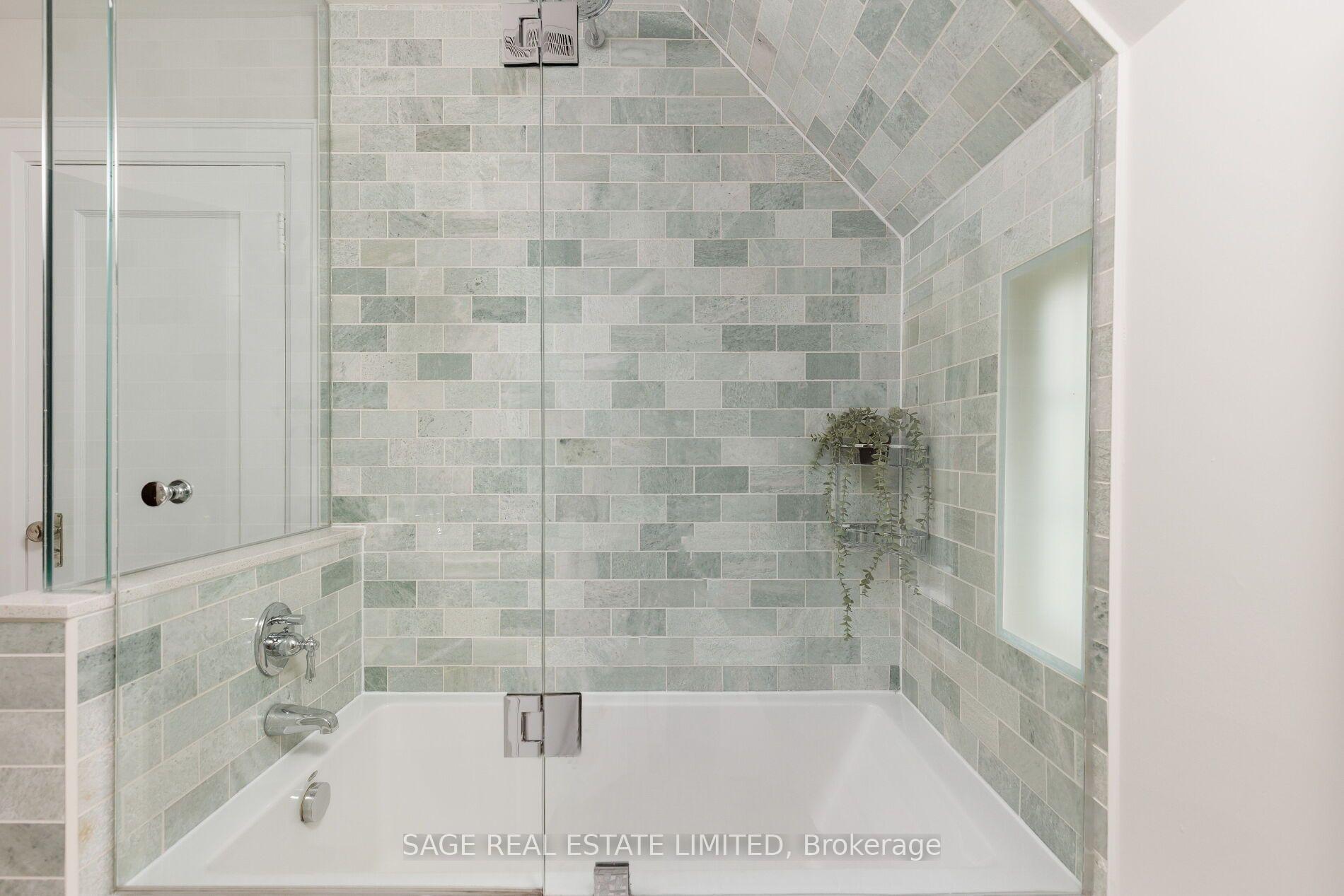 Photo 37 of 78 The Kingsway, Etobicoke, Kingsway South — HOMEH