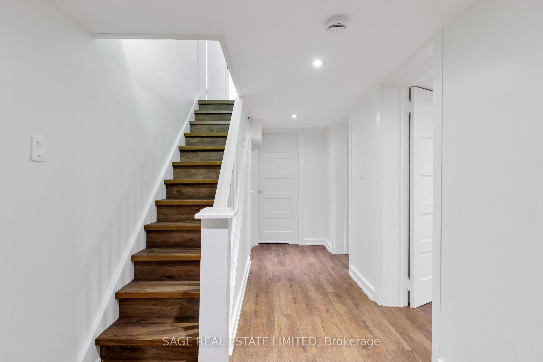 Photo 47 of 78 The Kingsway, Etobicoke, Kingsway South — HOMEH