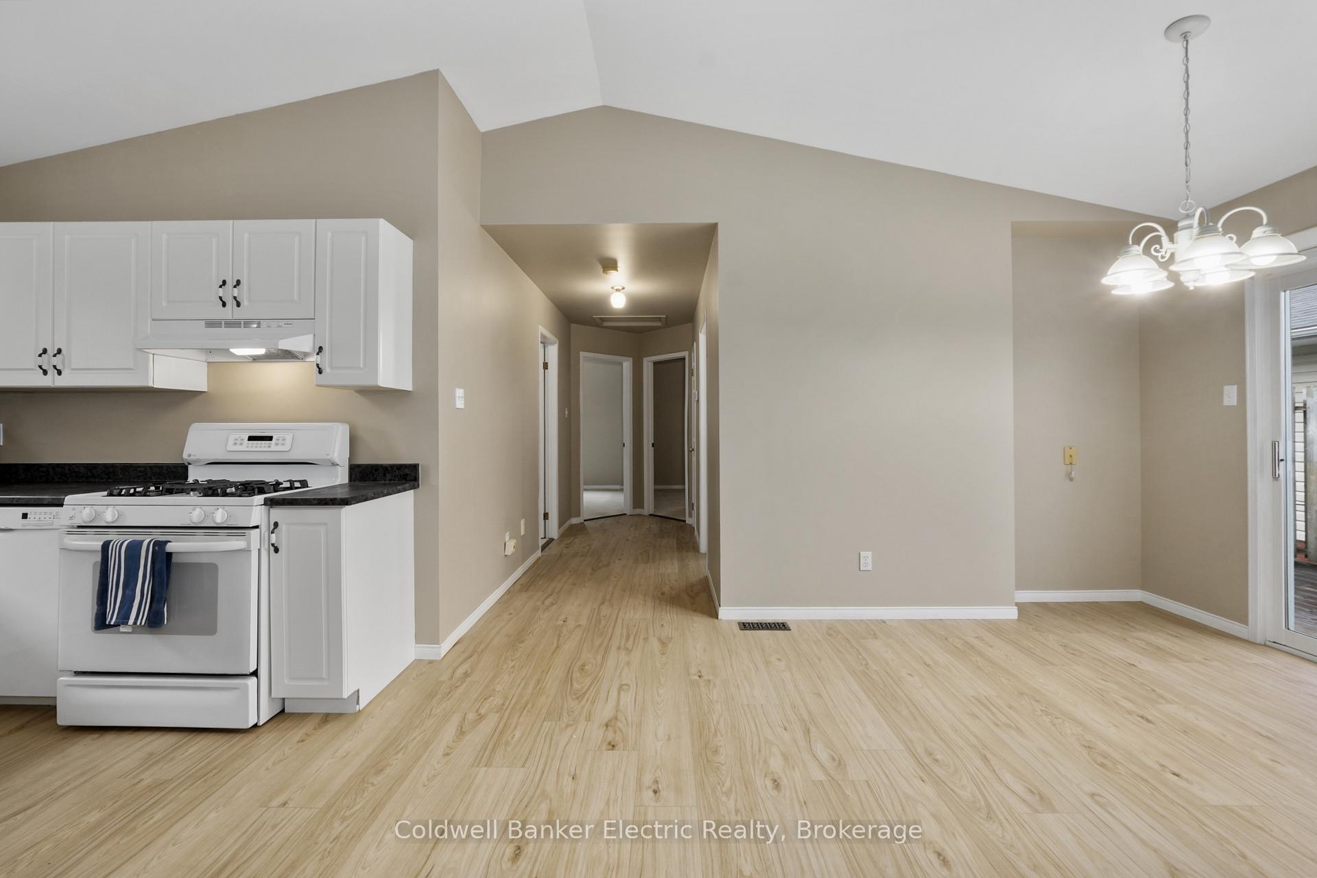 Photo 5 of 271 Dainton Drive, Peterborough, Ashburnham Ward 4 — HOMEH