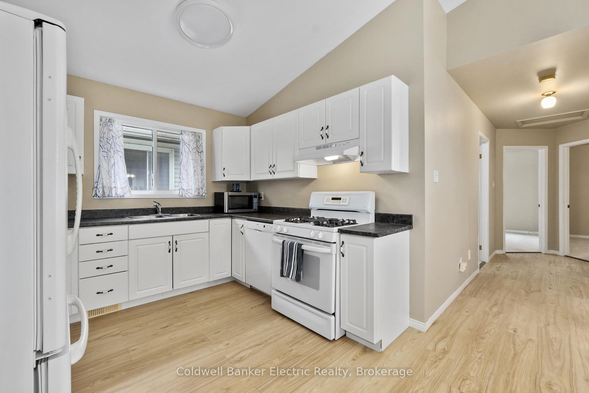 Photo 10 of 271 Dainton Drive, Peterborough, Ashburnham Ward 4 — HOMEH