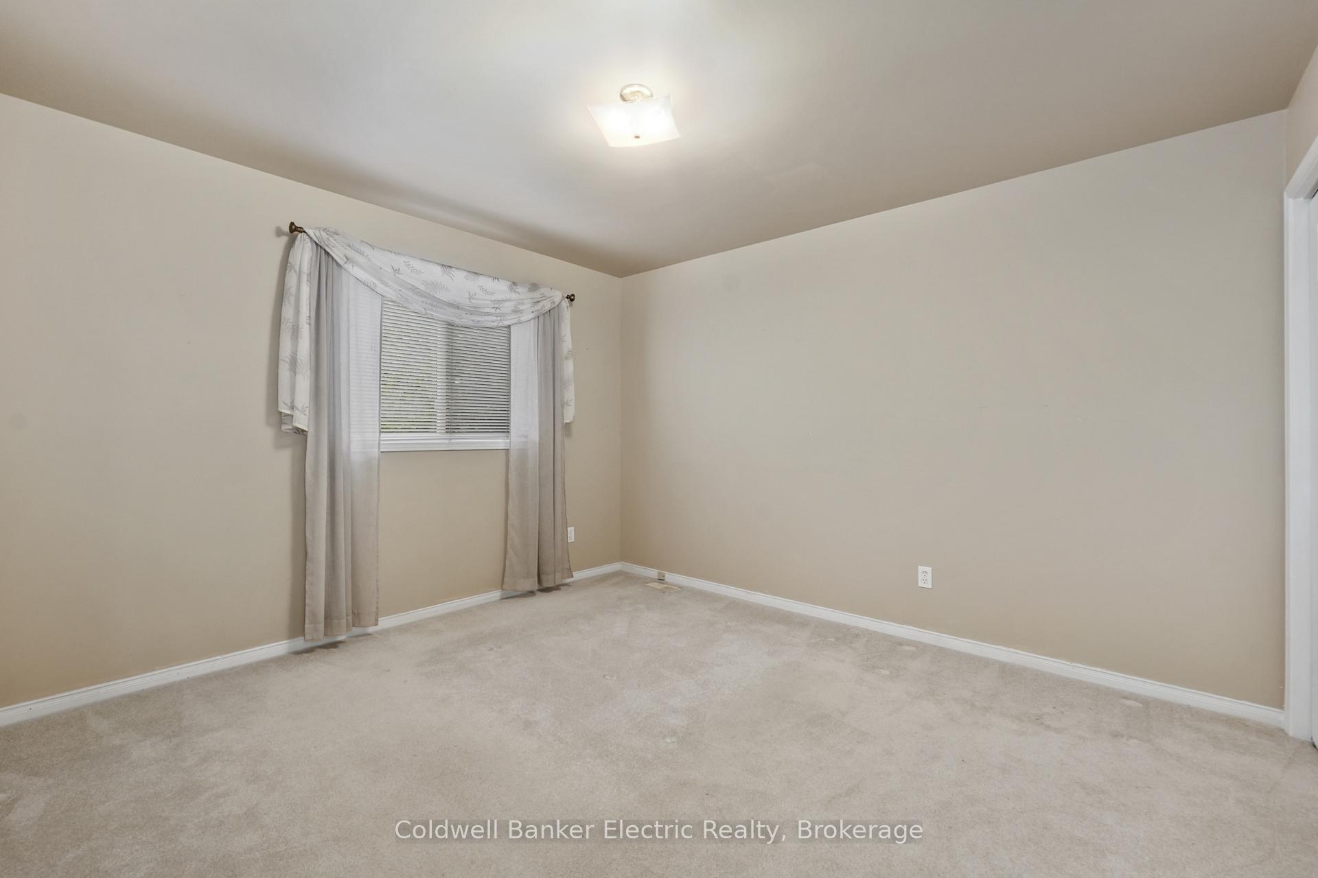 Photo 12 of 271 Dainton Drive, Peterborough, Ashburnham Ward 4 — HOMEH