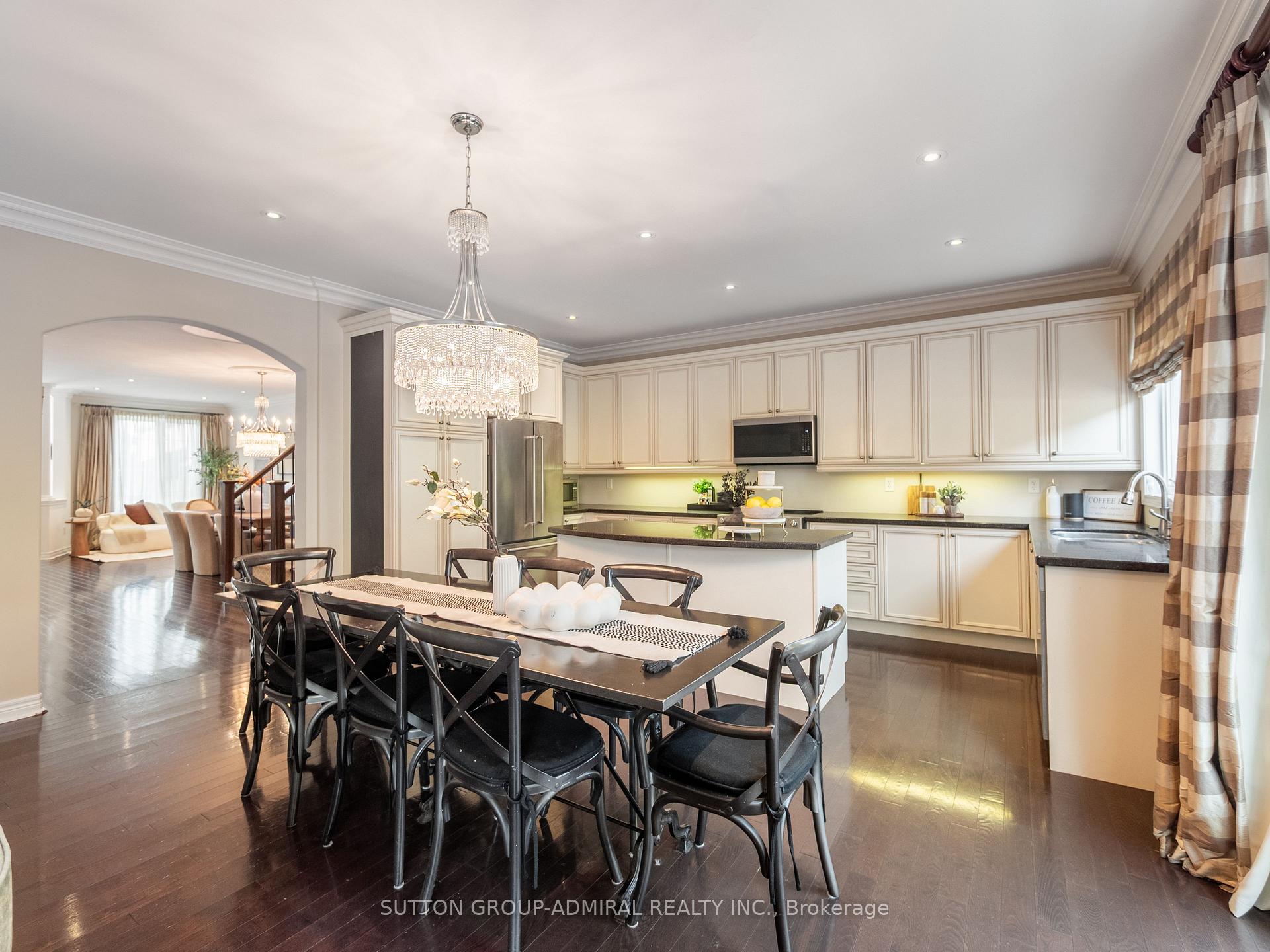 Photo 11 of 87 Rivington Avenue, Vaughan, Patterson — HOMEH