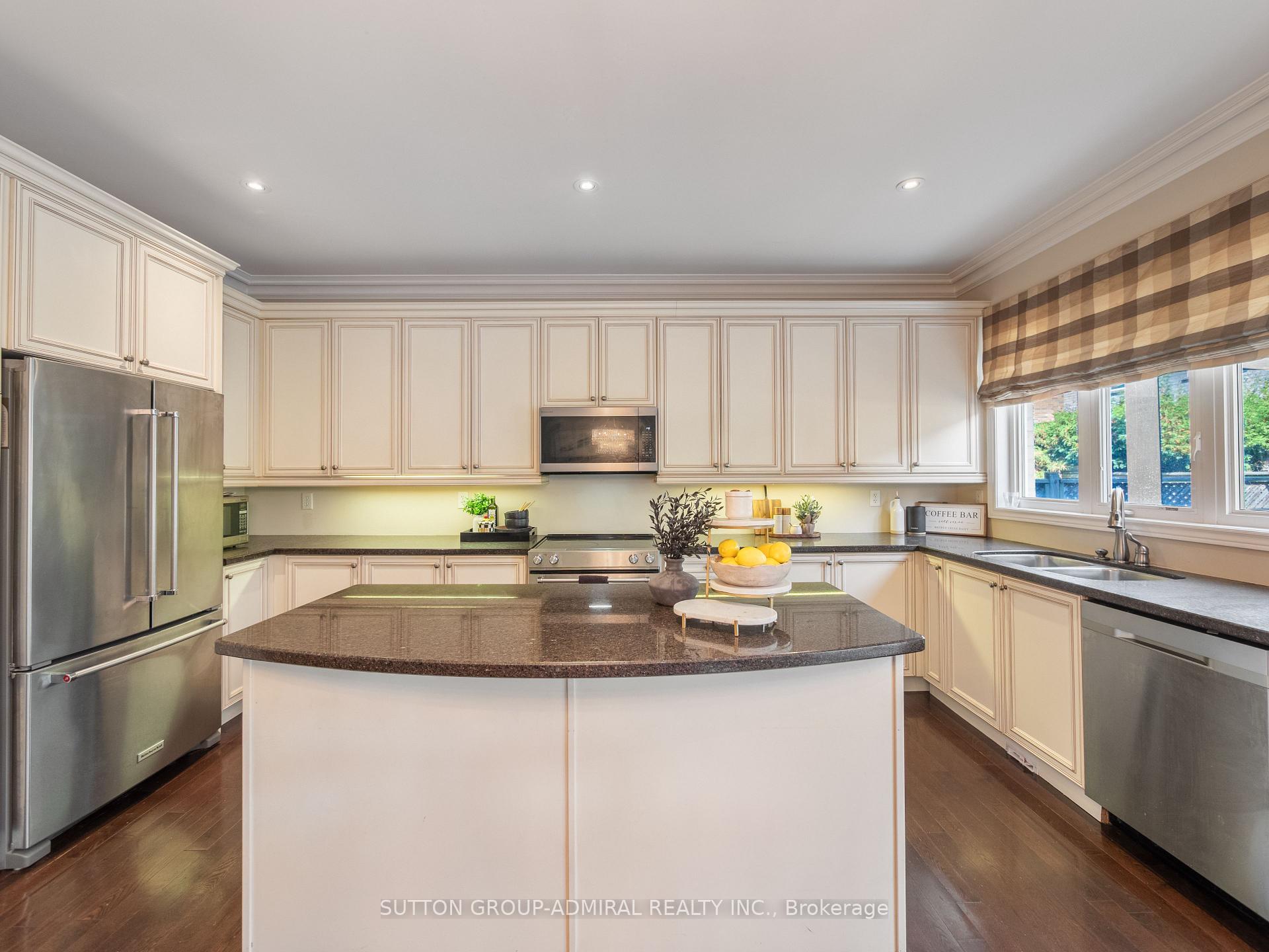 Photo 13 of 87 Rivington Avenue, Vaughan, Patterson — HOMEH