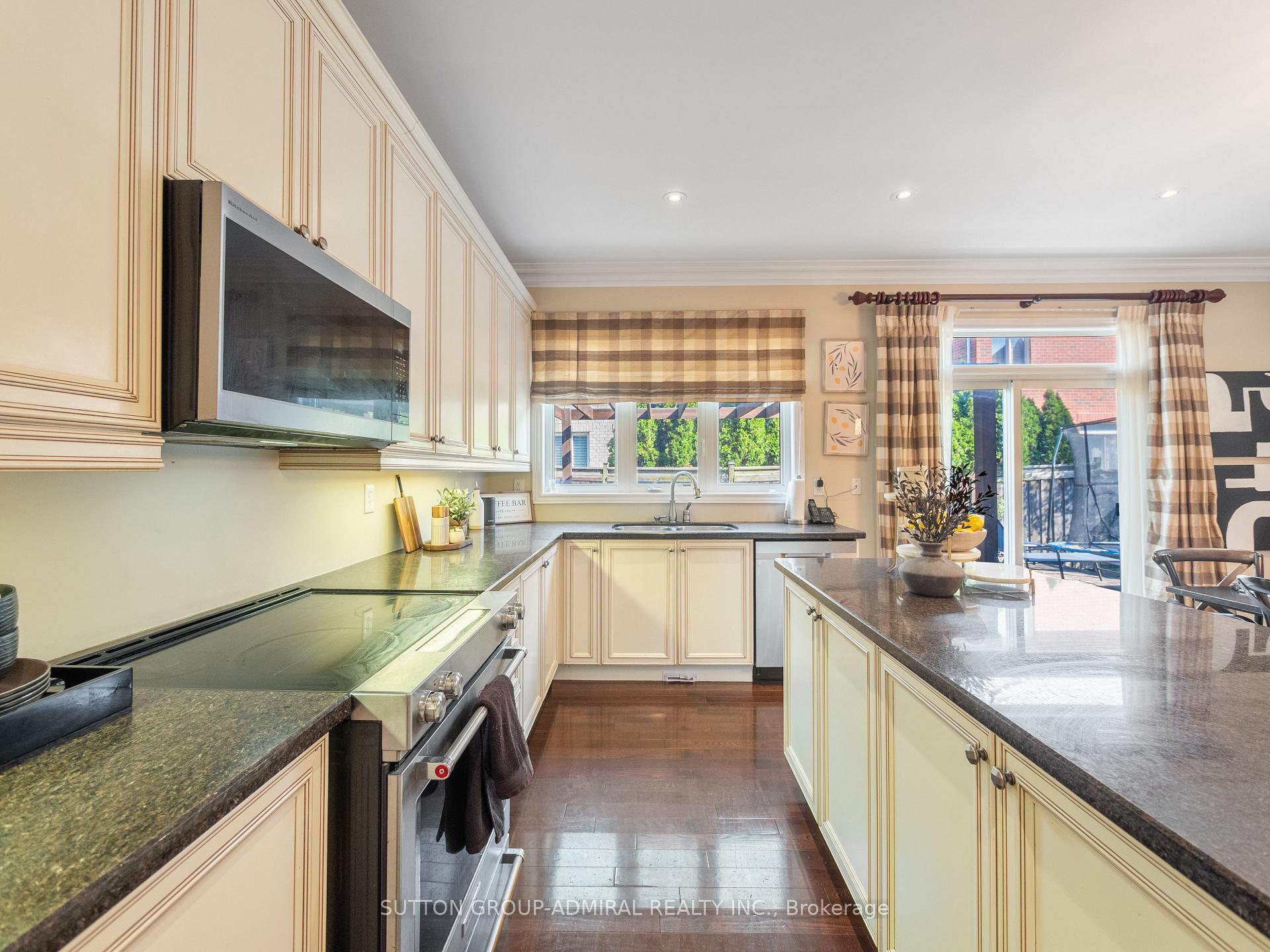Photo 15 of 87 Rivington Avenue, Vaughan, Patterson — HOMEH