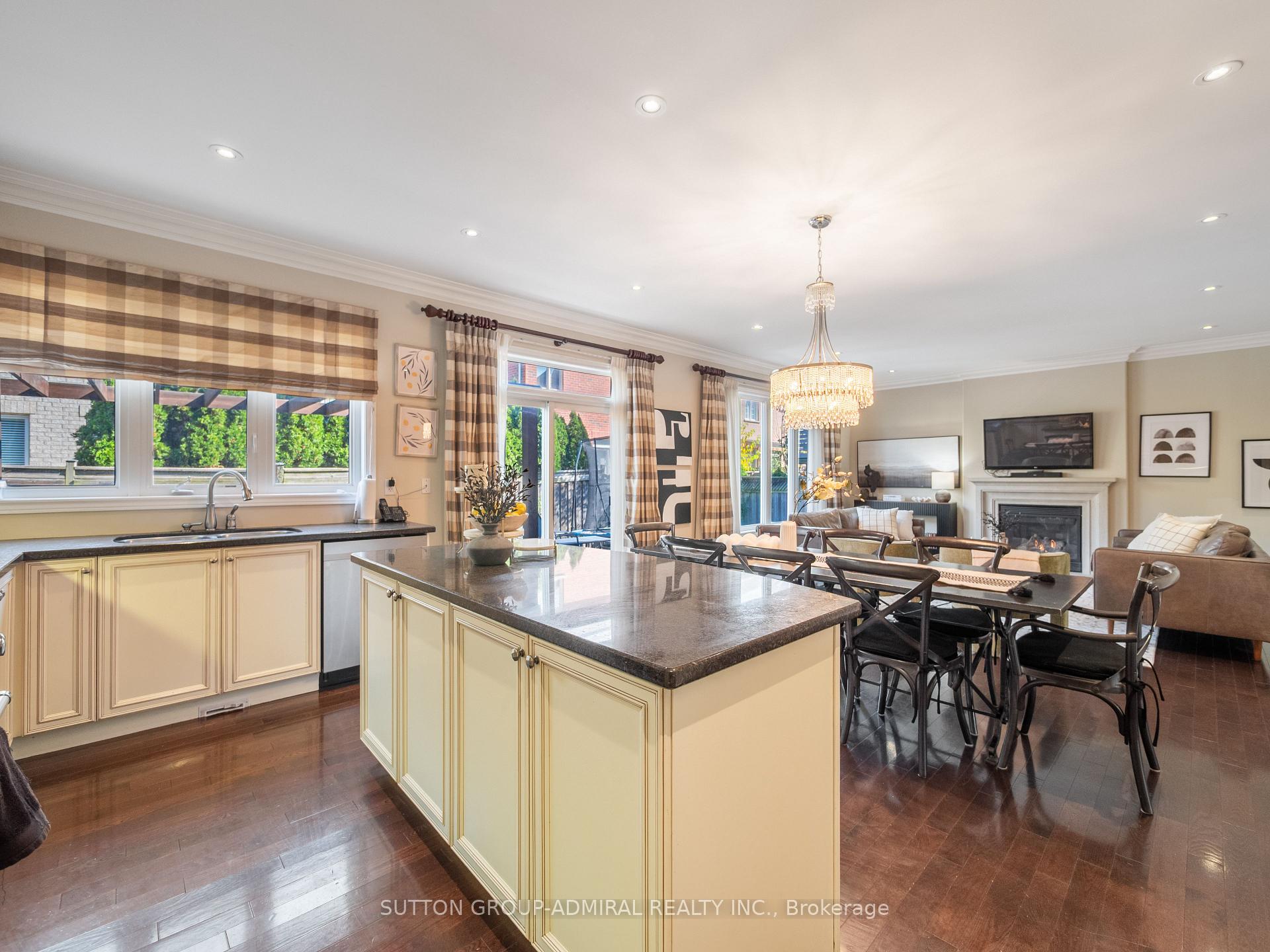 Photo 16 of 87 Rivington Avenue, Vaughan, Patterson — HOMEH