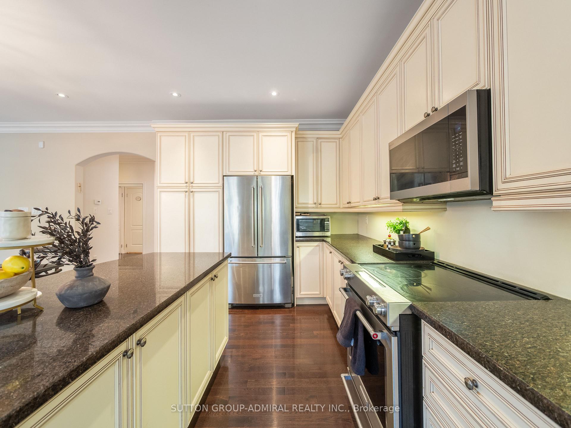 Photo 17 of 87 Rivington Avenue, Vaughan, Patterson — HOMEH