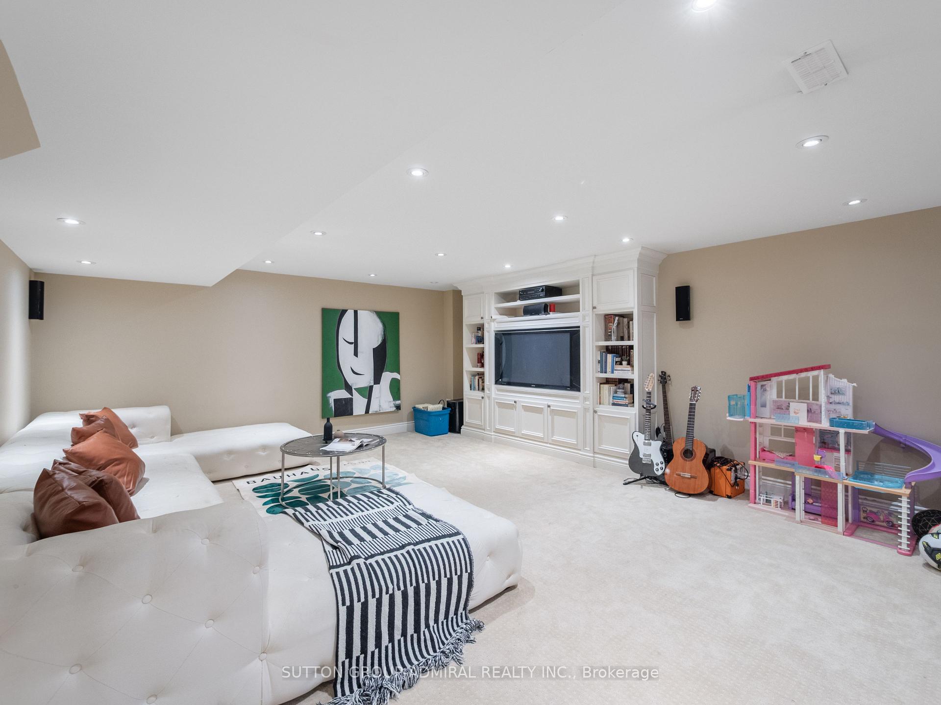 Photo 42 of 87 Rivington Avenue, Vaughan, Patterson — HOMEH