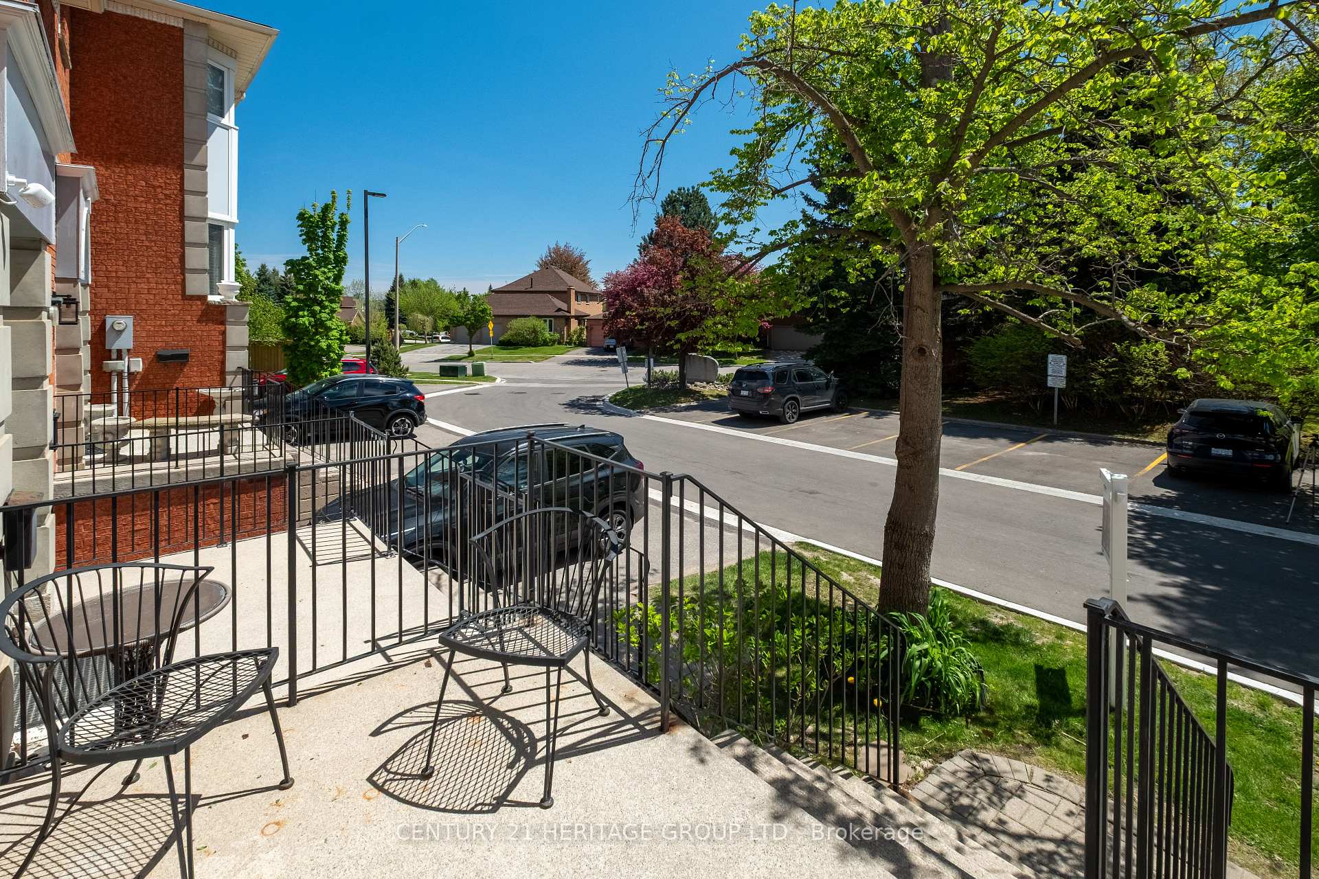 Photo 3 of Unit 35, 80 McCallum Drive, Richmond Hill, North Richvale — HOMEH
