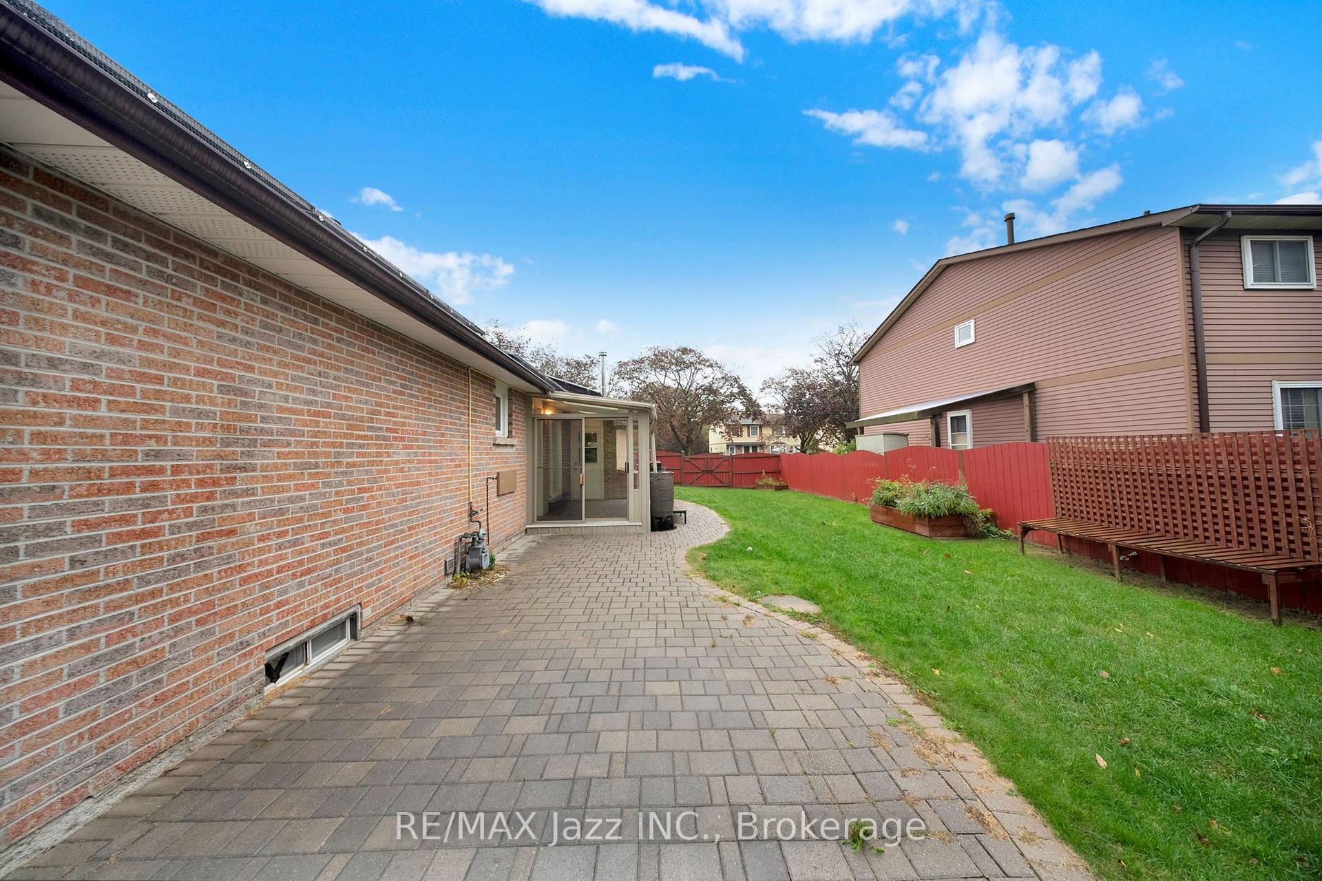 Photo 30 of 292 Limerick Street, Oshawa, Vanier — HOMEH